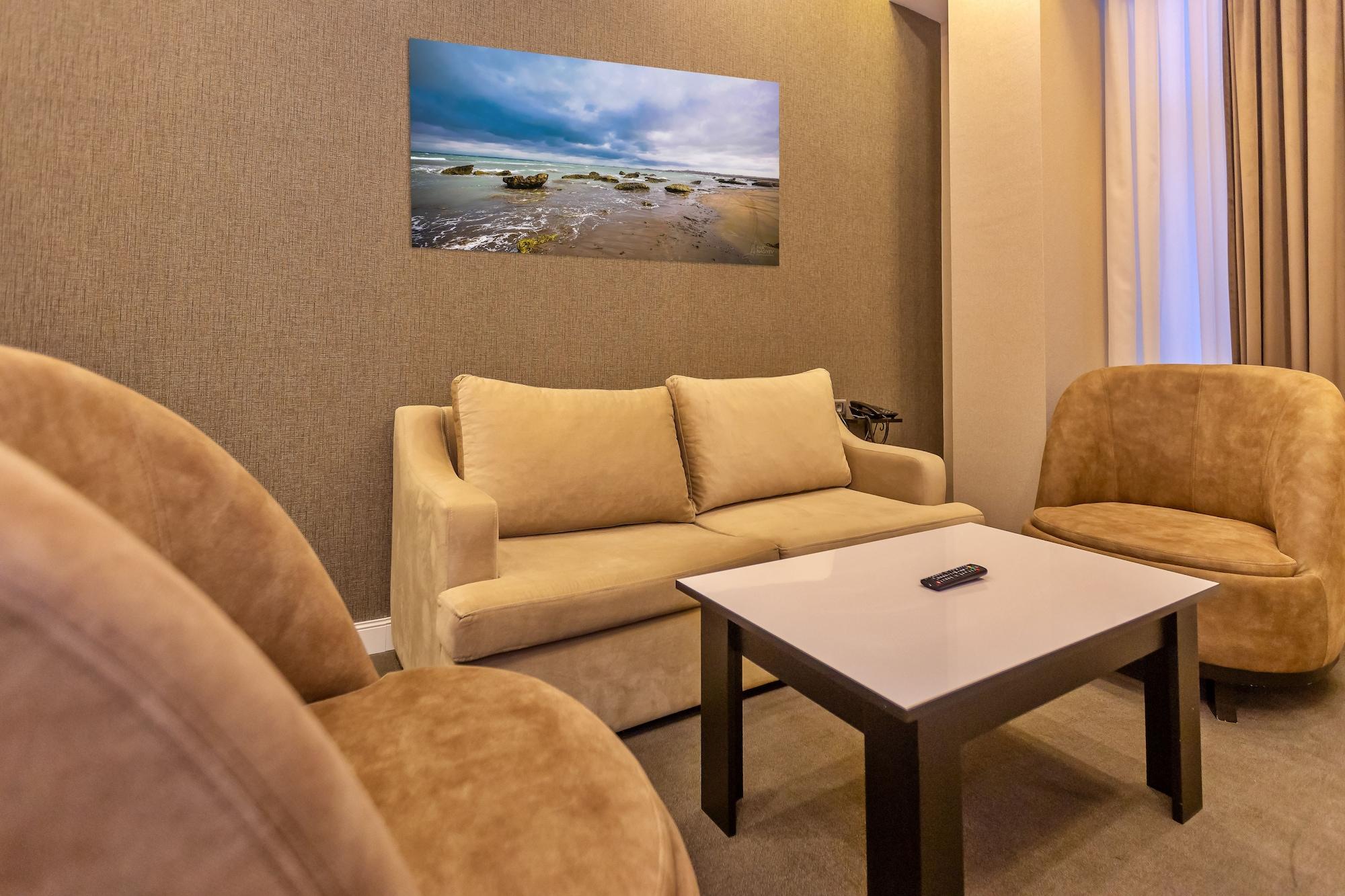 Centro de Negocios Aksent Hotel