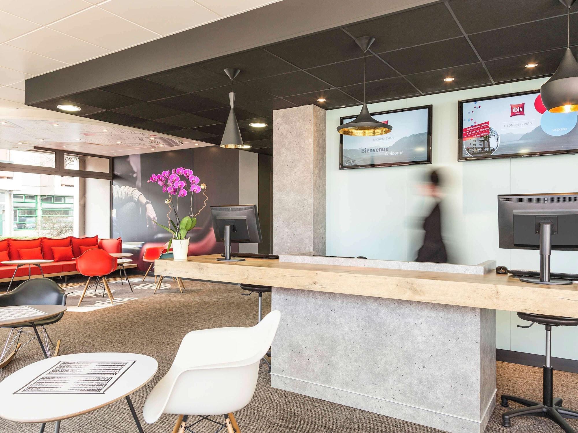 Vista Lobby ibis Thonon Centre Hotel