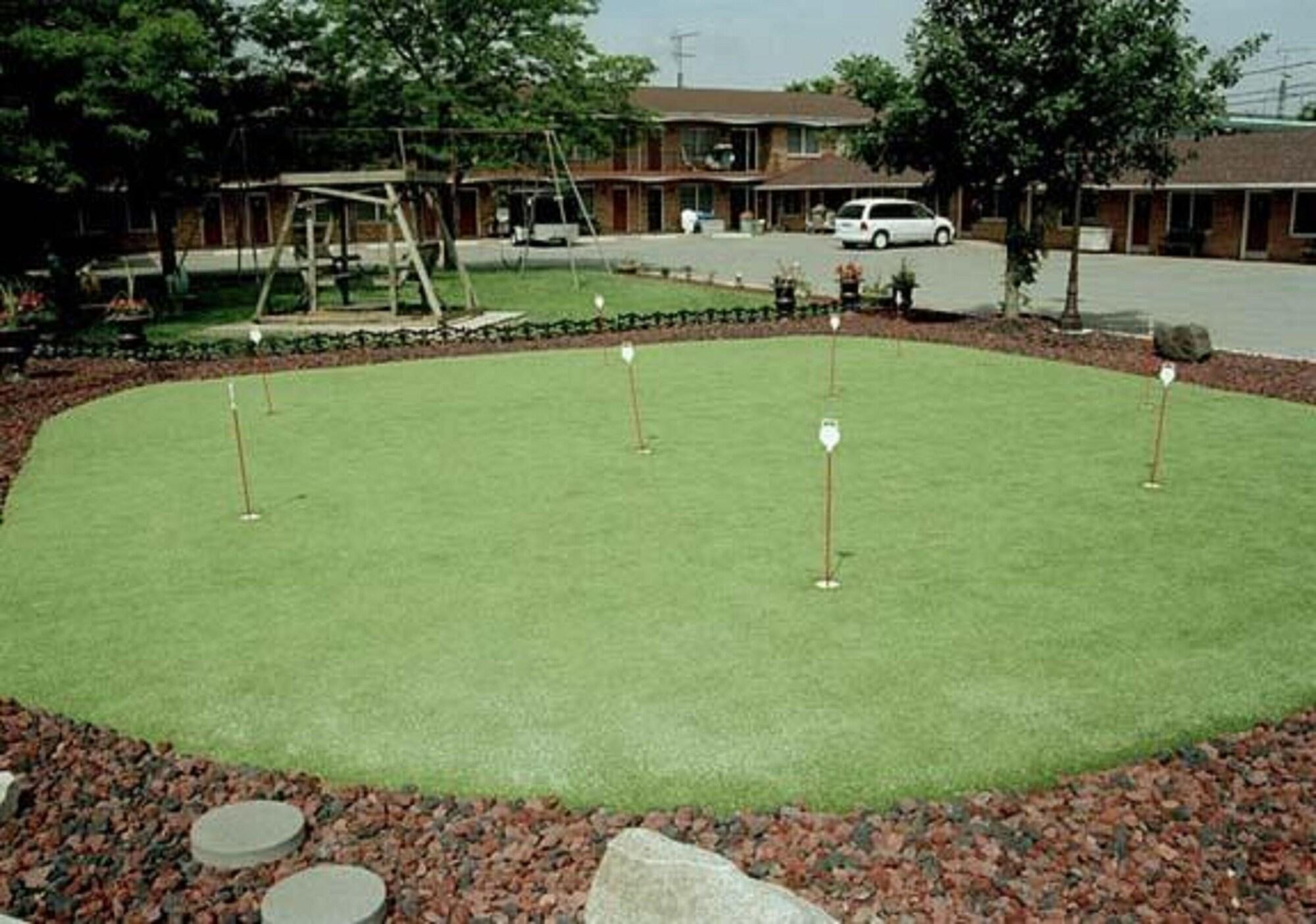Campo de Golf Ivy Rose Motor Inn