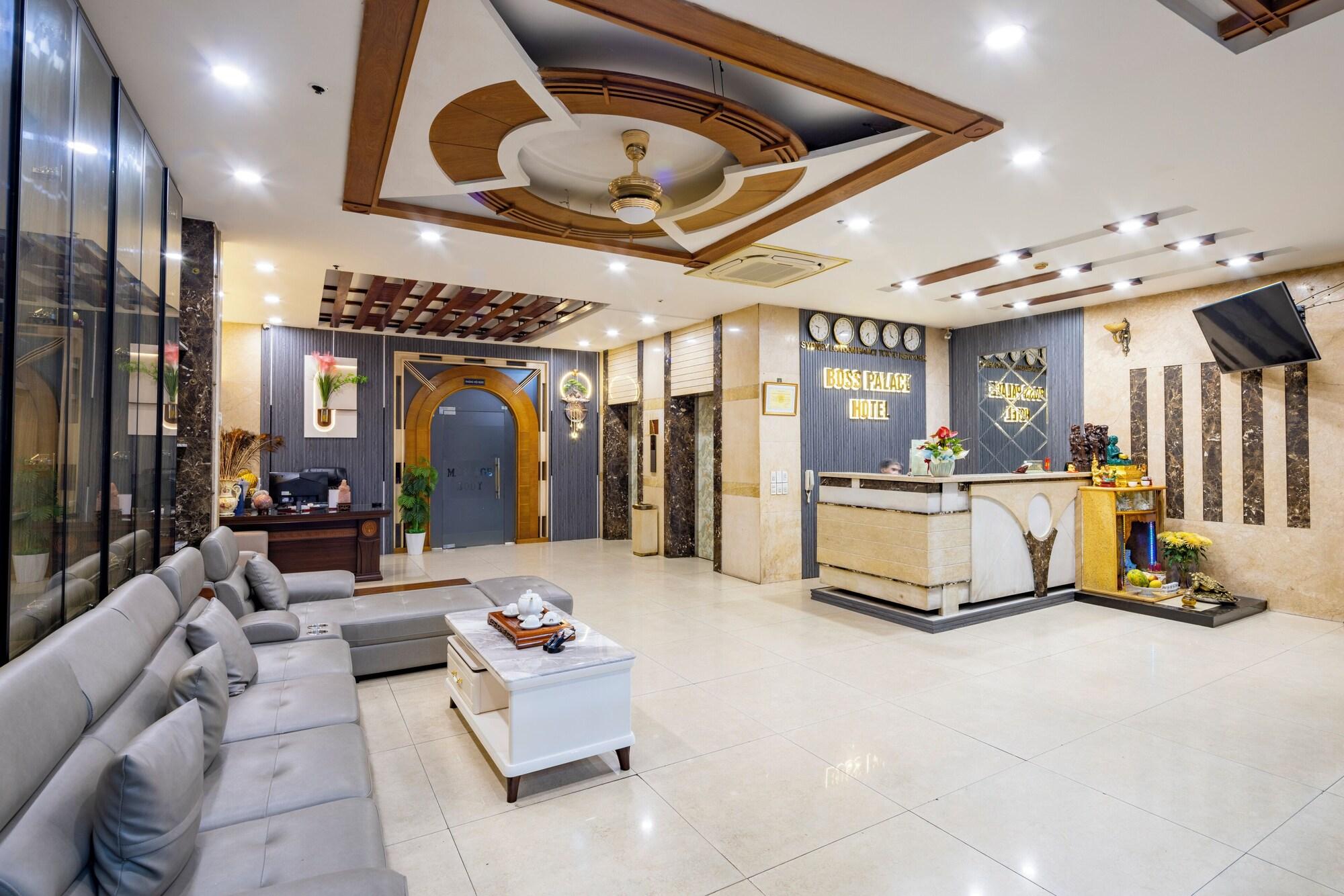 Vista Lobby Boss Palace Hotel