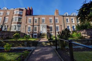 Alojamiento - White Linen Whitby, Room Only