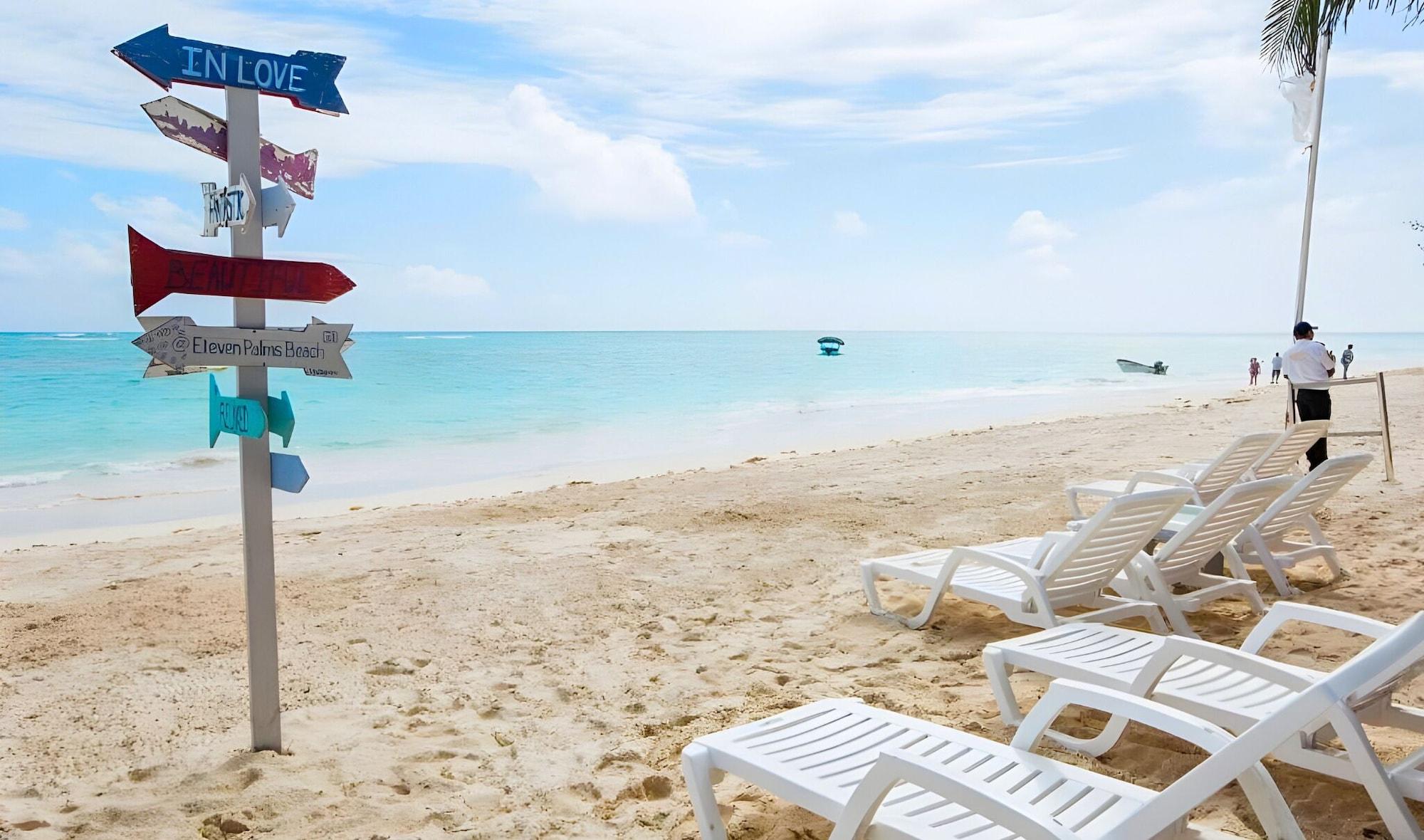 Playa Hotel Checkin El Cortecito Beach