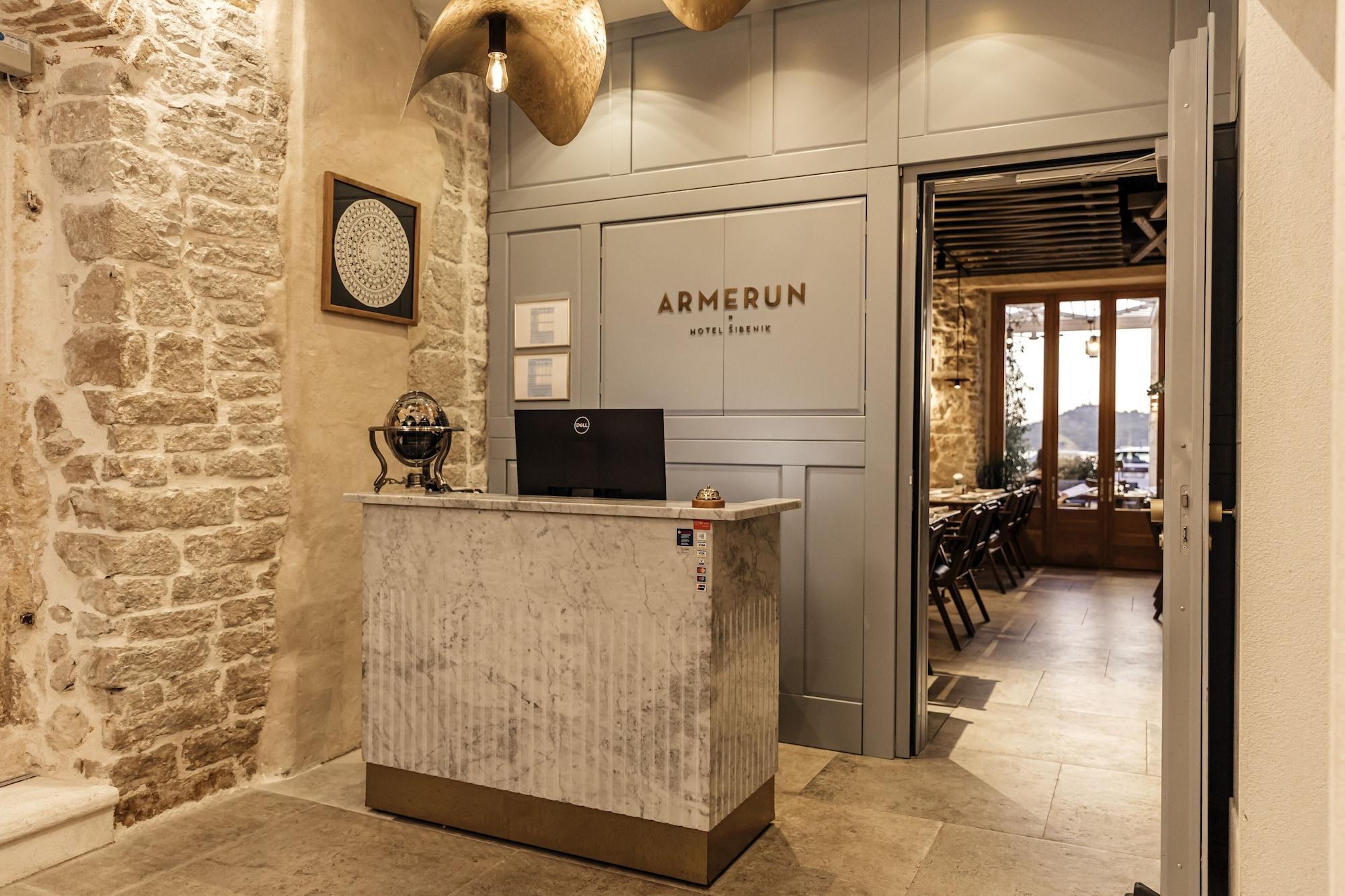Vista Lobby Armerun Heritage Hotel