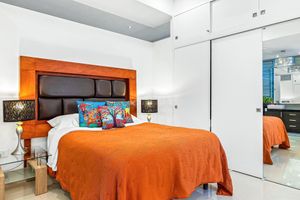 Alquiler Temporario - Stunning Condo With Brilliant Views, Walk-in Shower, Desk, Balcony, & W/D