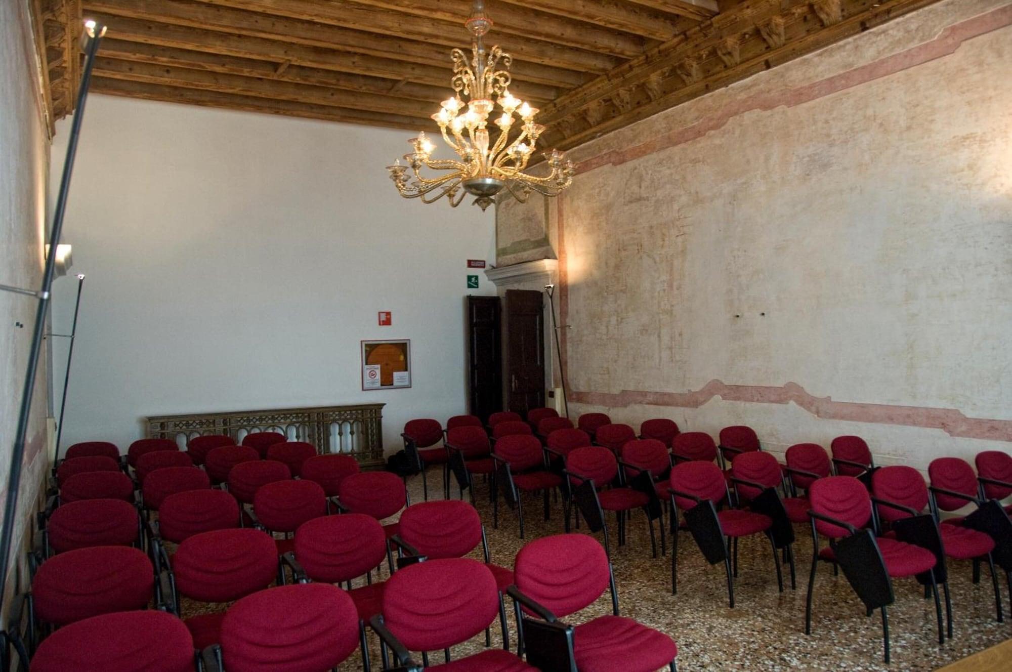 Sala de Reuniones Casa Sant'Andrea