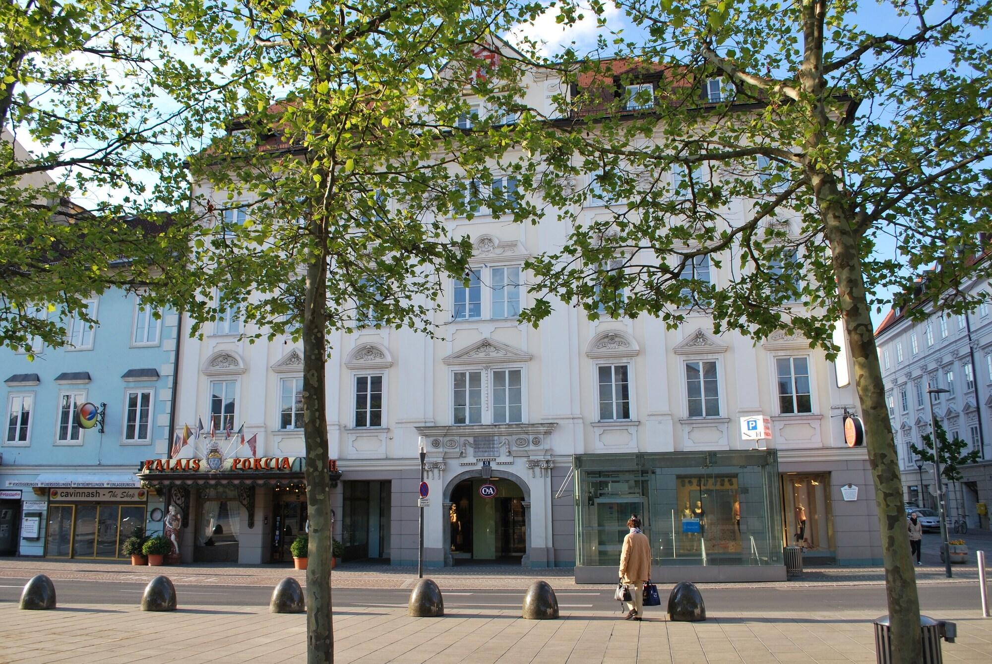 Vista Exterior Hotel Palais Porcia