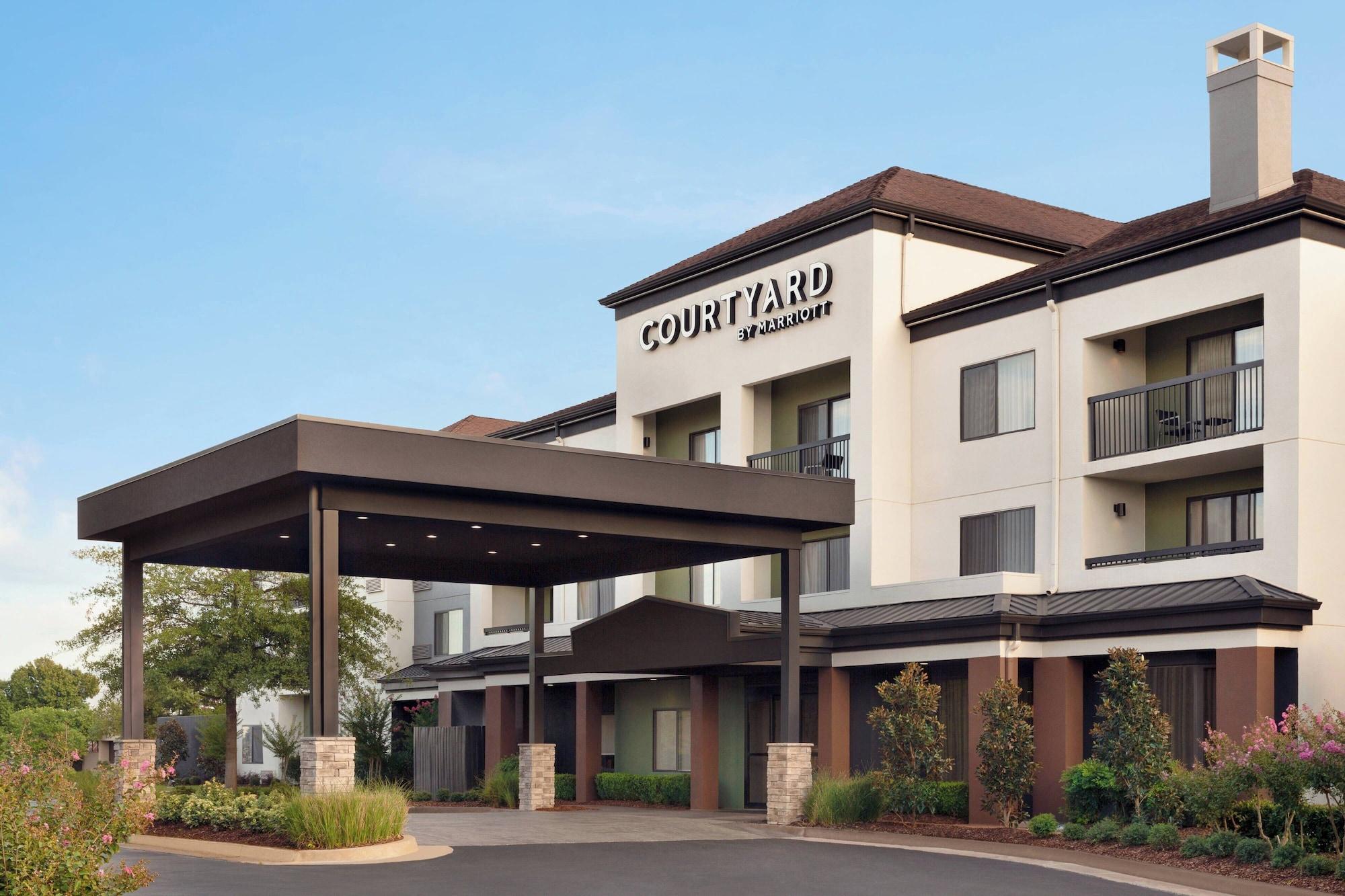 Vista Exterior Courtyard by Marriott Tulsa Central