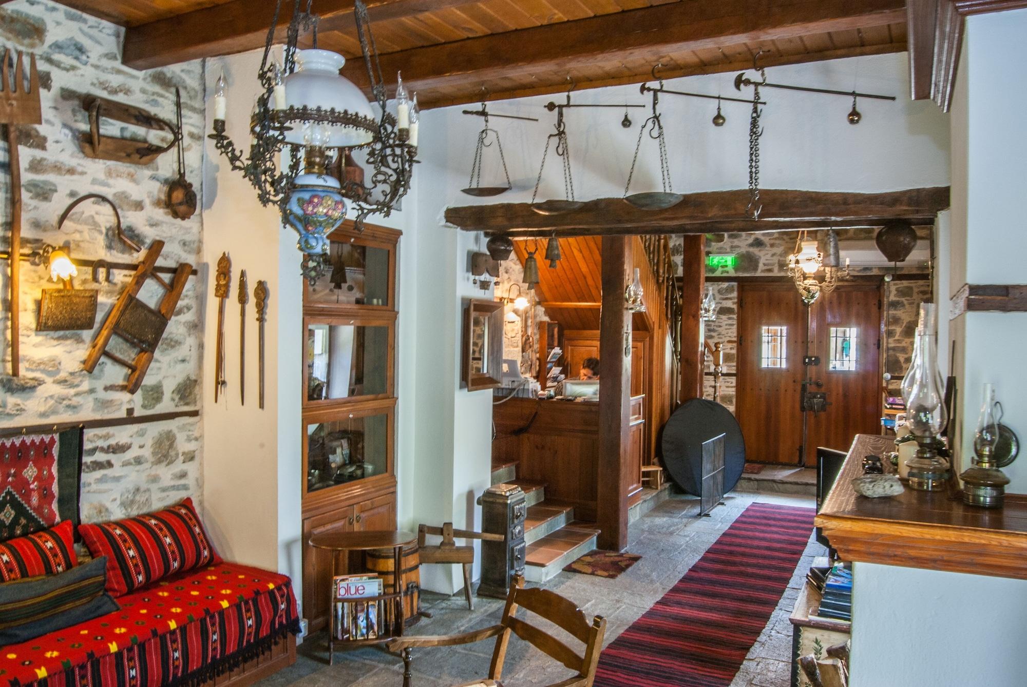 Vista Lobby Viraggas