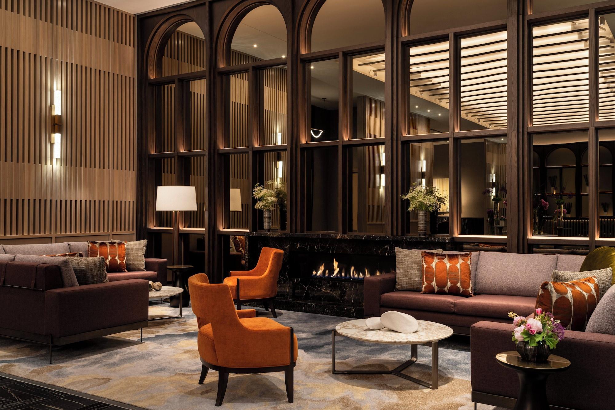 Vista Lobby Four Seasons Hotel Minneapolis