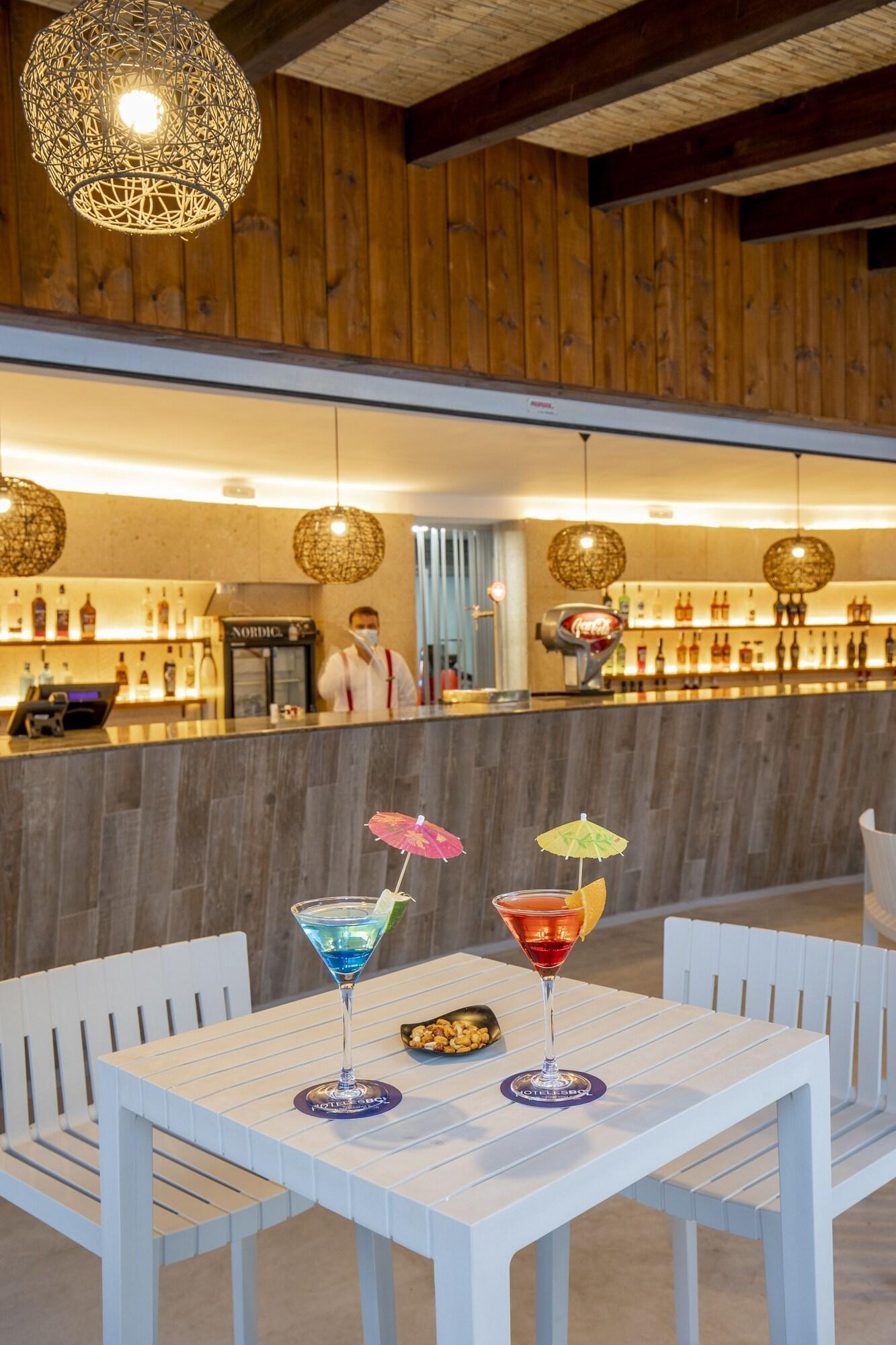 Bar/Salón Hotel BCL Levante Club & Spa - Adults only