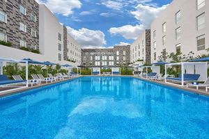 Alojamiento - City Express Plus by Marriott Cancún Aeropuerto Riviera