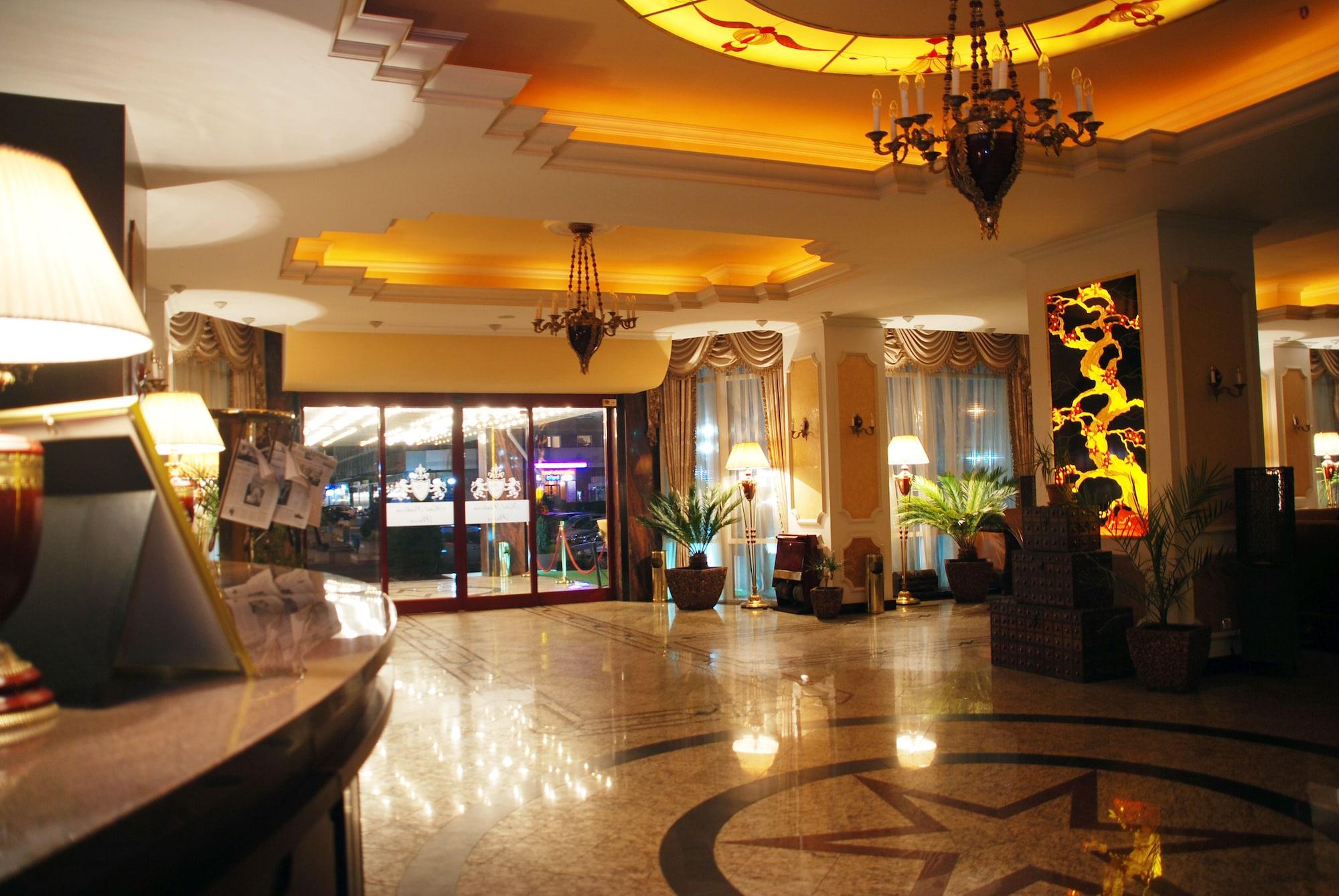 Vista Lobby Prahova Plaza Hotel