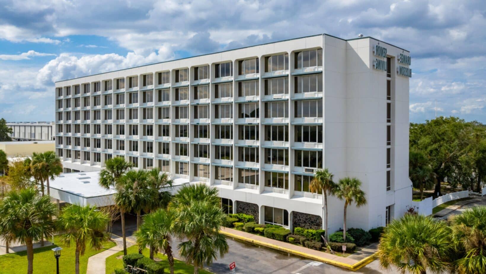 Vista Exterior The View Hotel, Trademark Collection by Wyndham