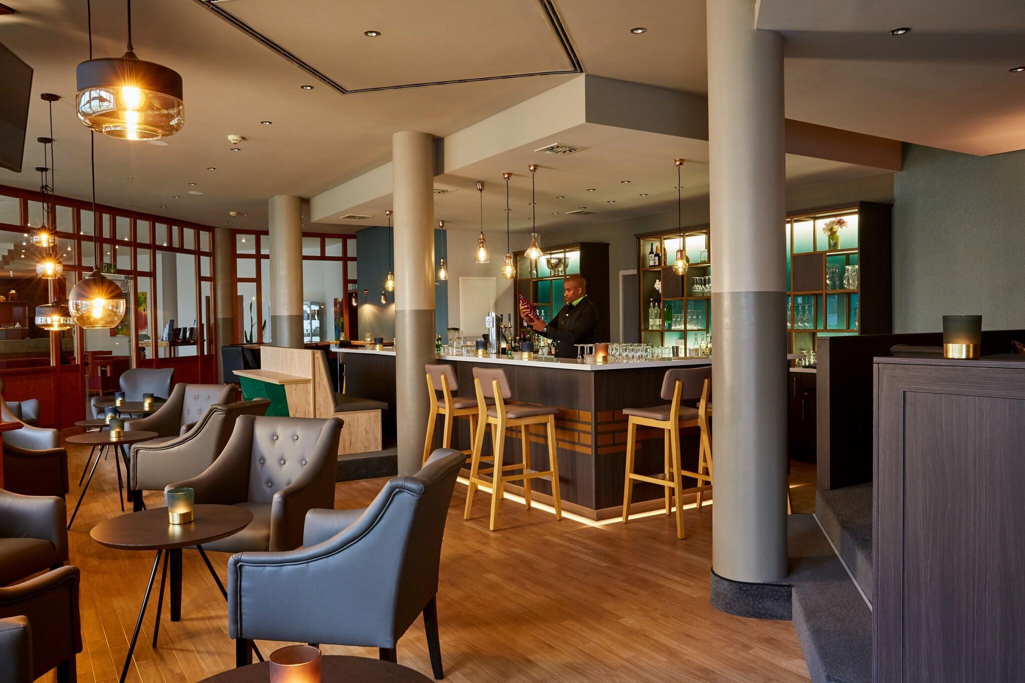 Bar/Salón H+ Hotel Stuttgart Herrenberg