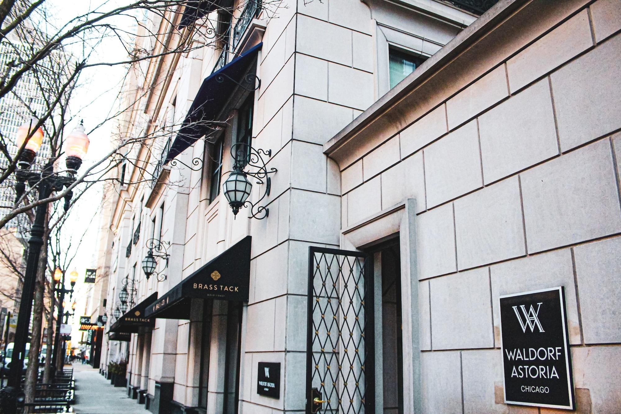 Vista Exterior Waldorf Astoria Chicago