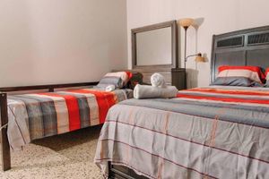 Alquiler Vacacional - Home for 15 Guests with Private Pool and Pool Table