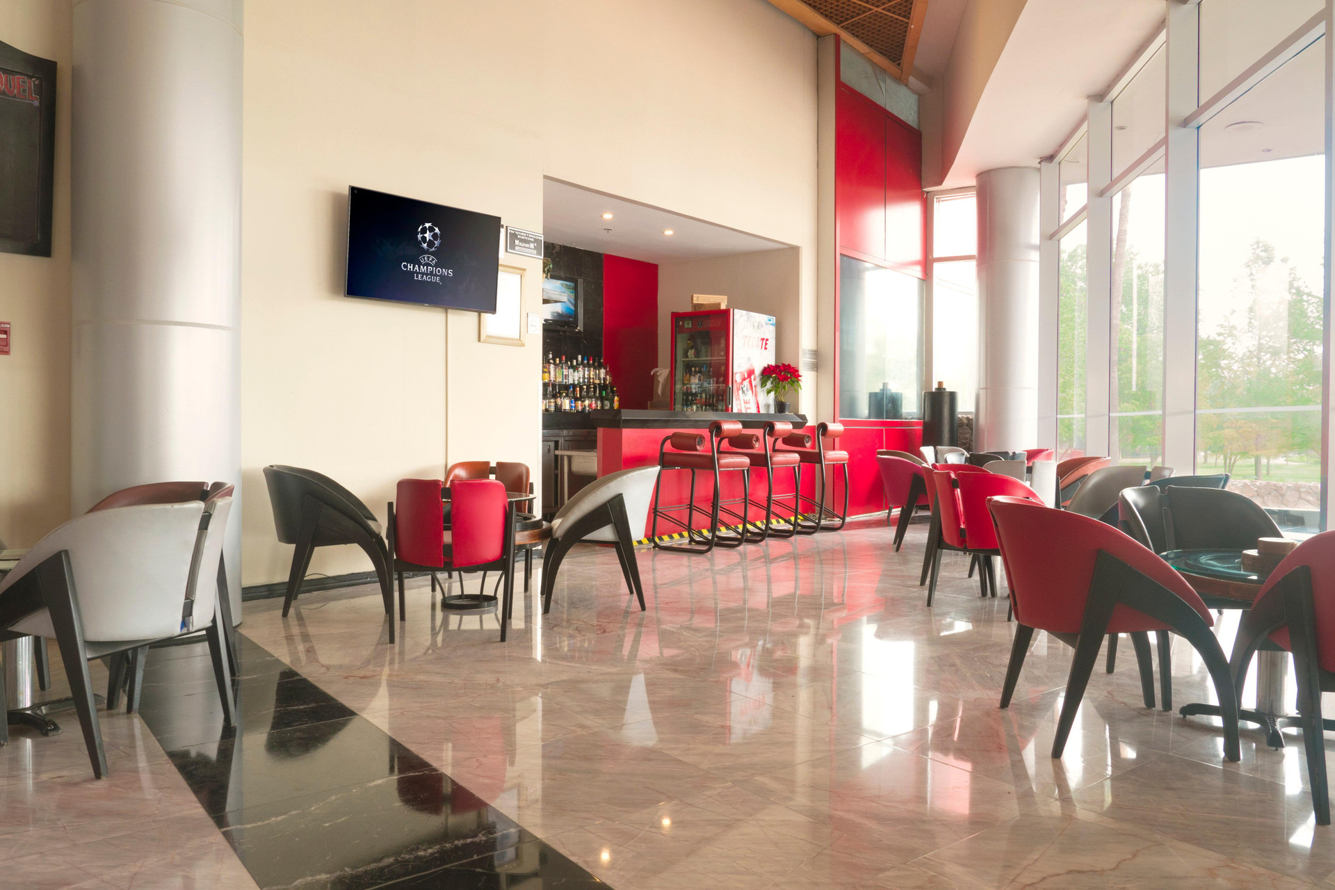 Bar/Salón Holiday Inn Monterrey - Parque Fundidora by IHG