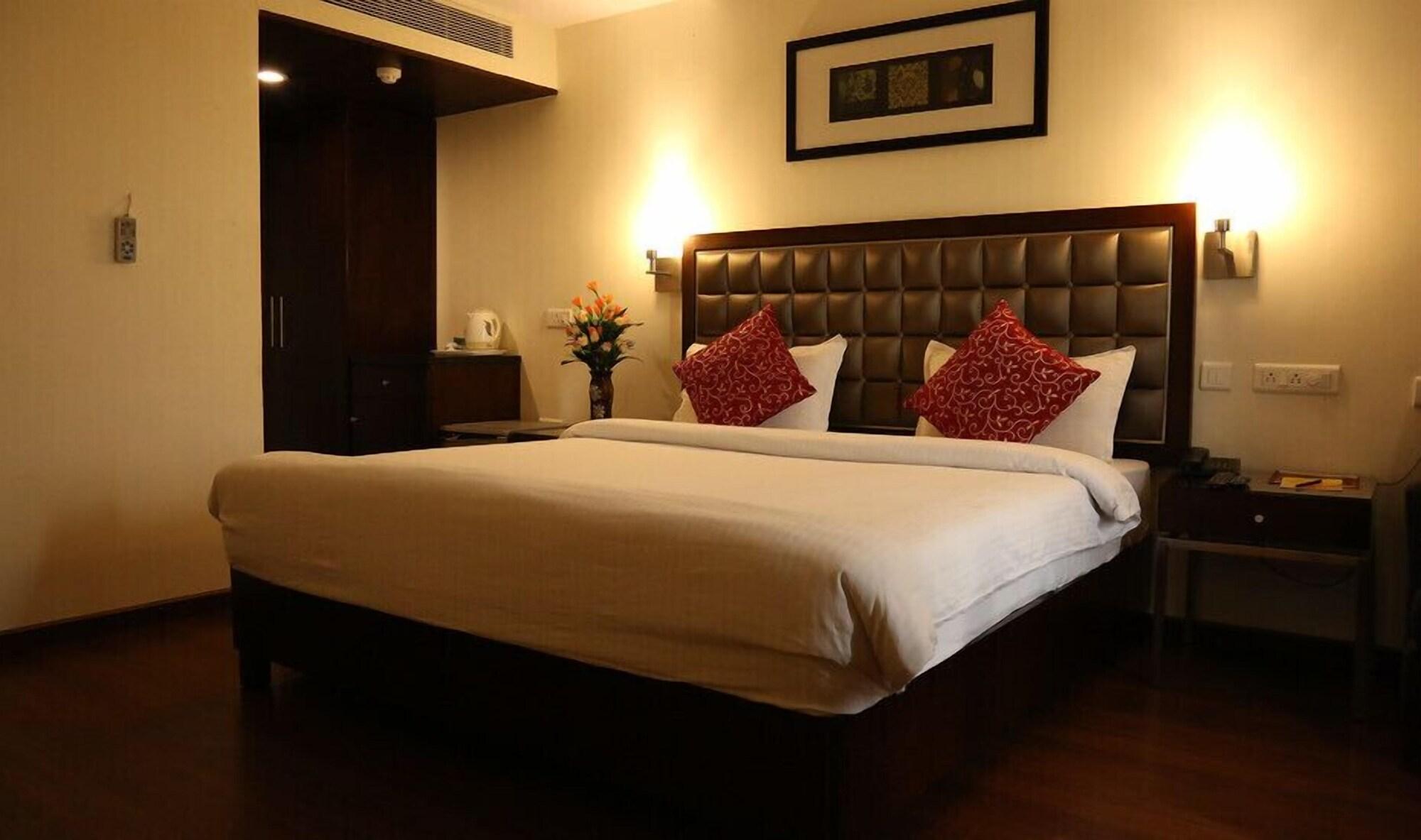 Equipamiento de Habitación ANAND REGENCY