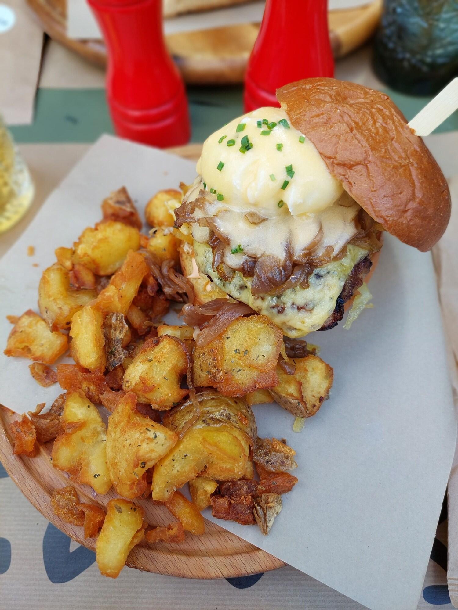 Restaurant Mythical Coast Wellness Retreat