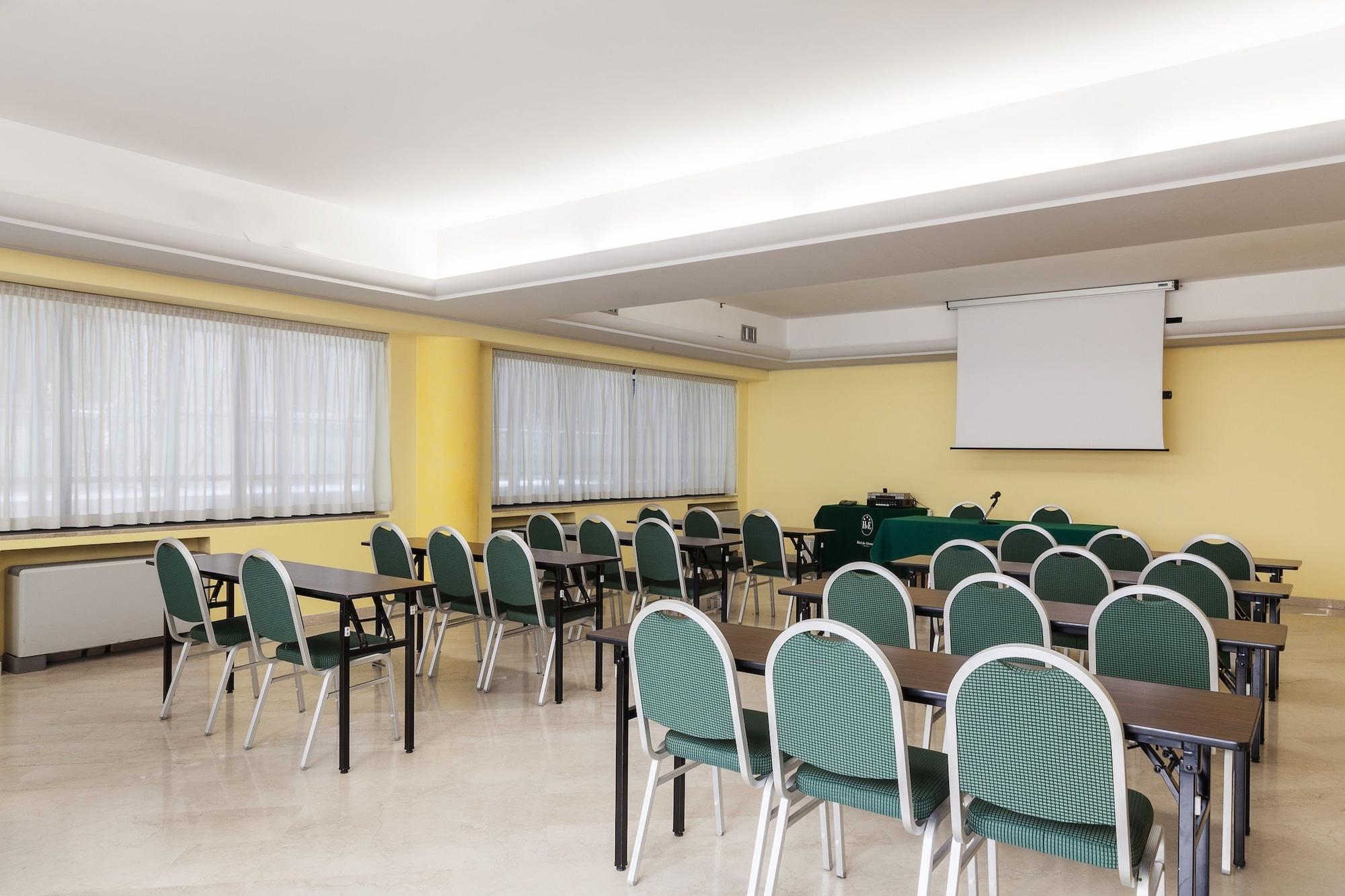 Sala de Reuniones Hotel Des Etrangers