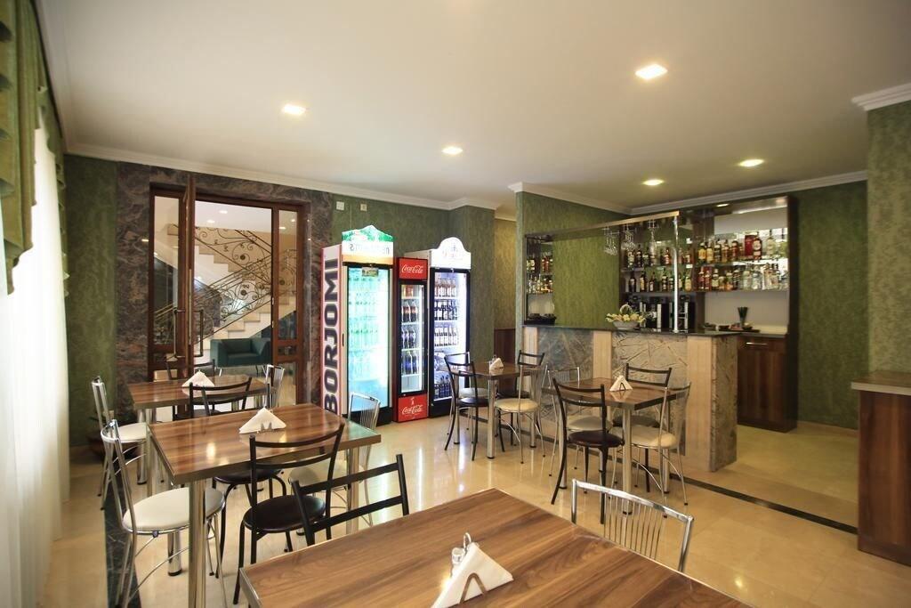 Bar/Salón Hotel Taia