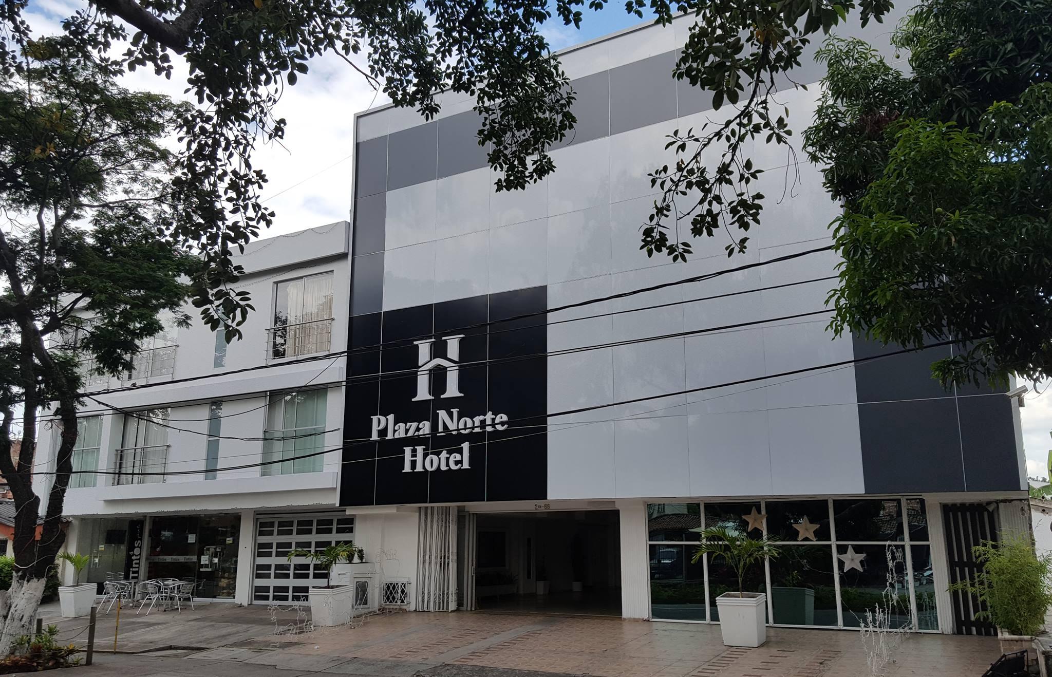 Vista Exterior Hotel Plaza Norte Cali