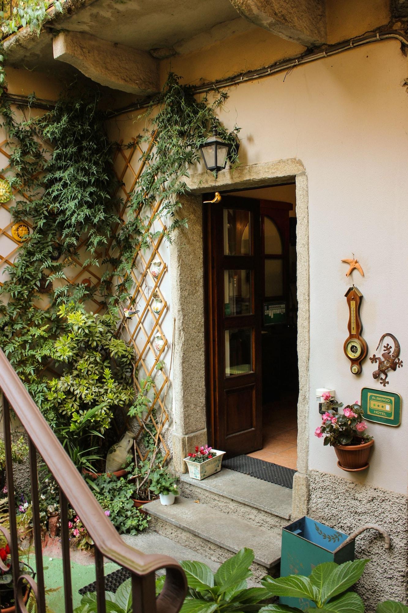 Vista Exterior Alberghetto La Marianna