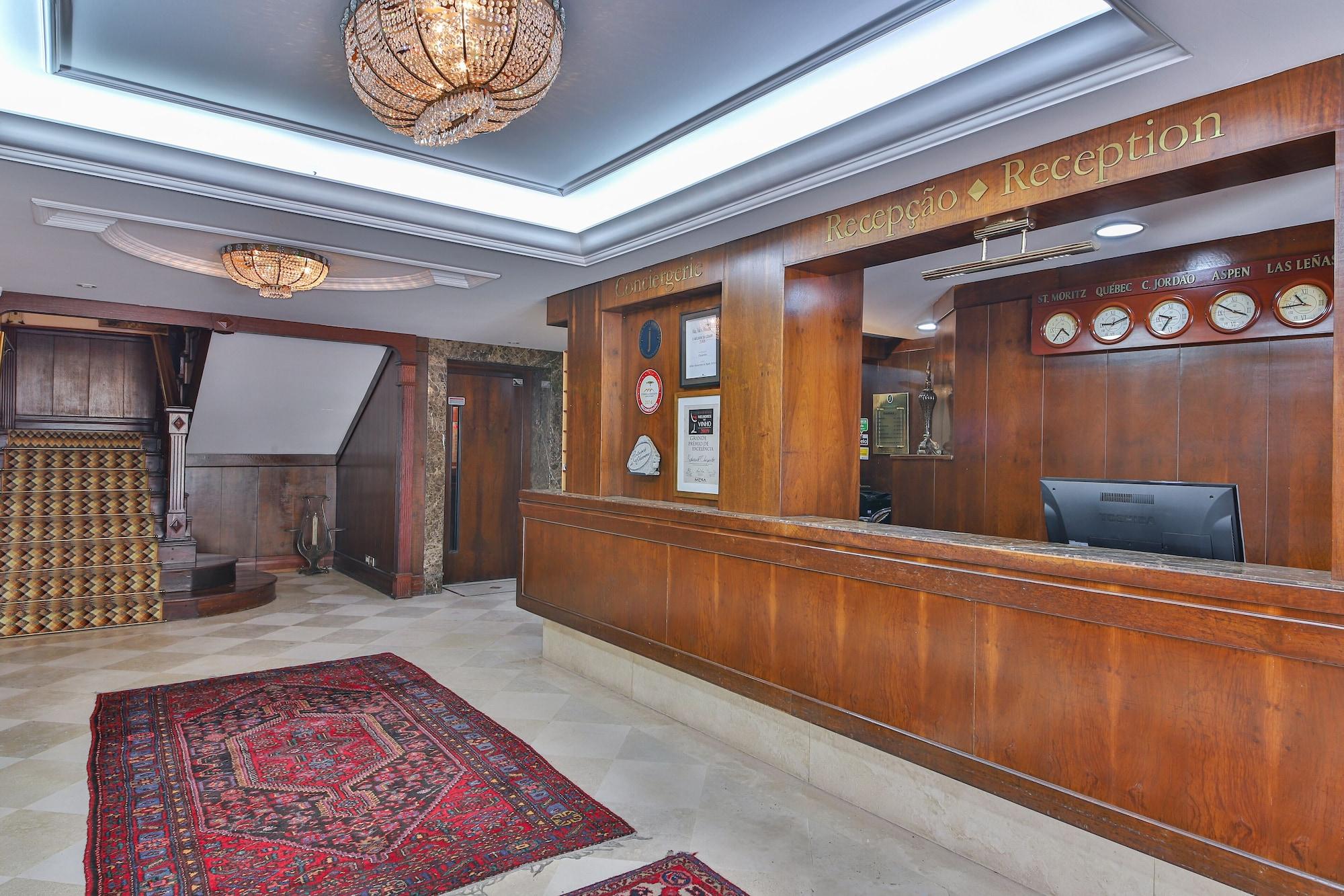Vista Lobby Le Suisse Elegance Hotel