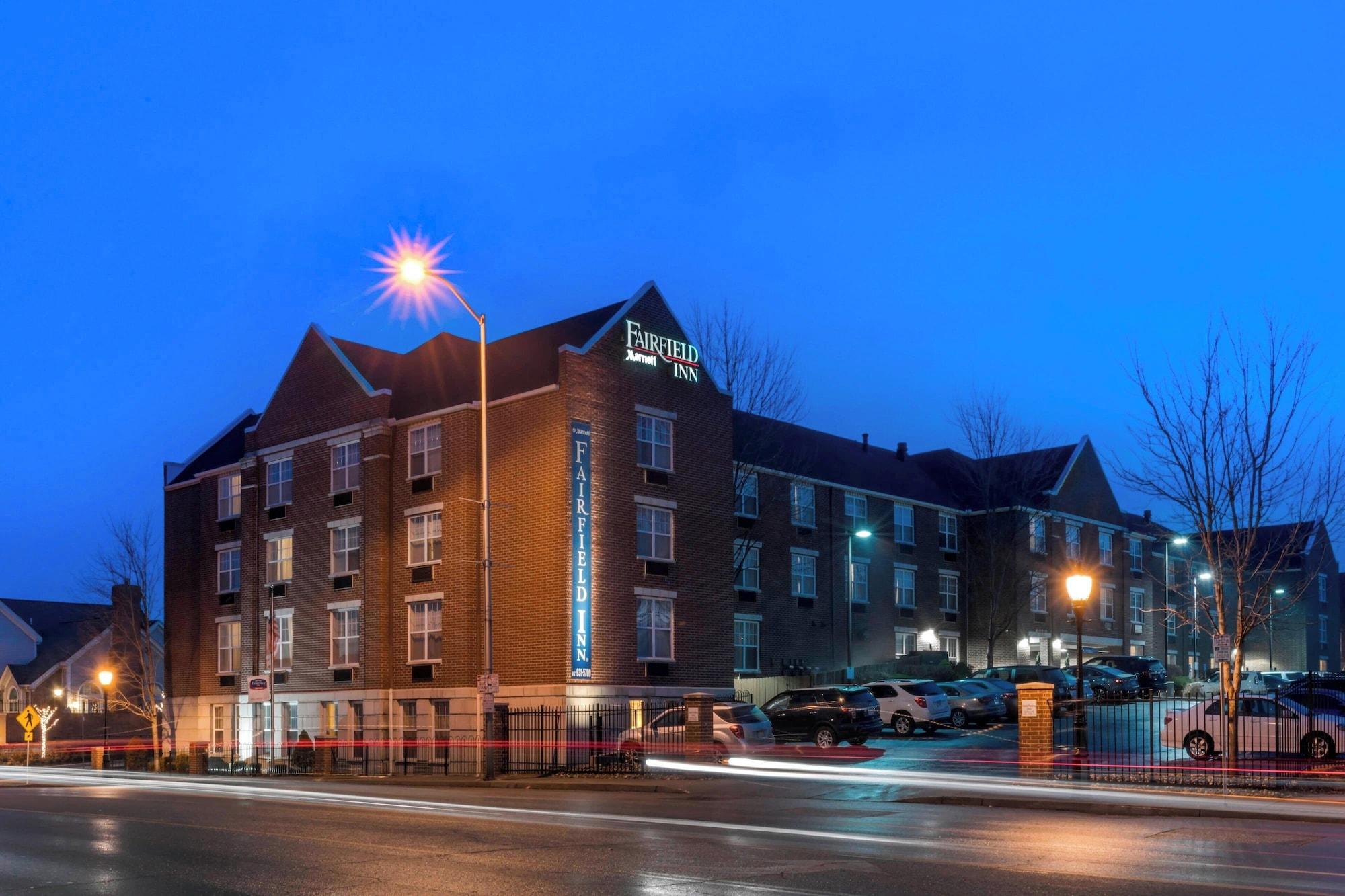 Vista Exterior Fairfield Inn Kansas City Downtown/Union Hill by Marriott