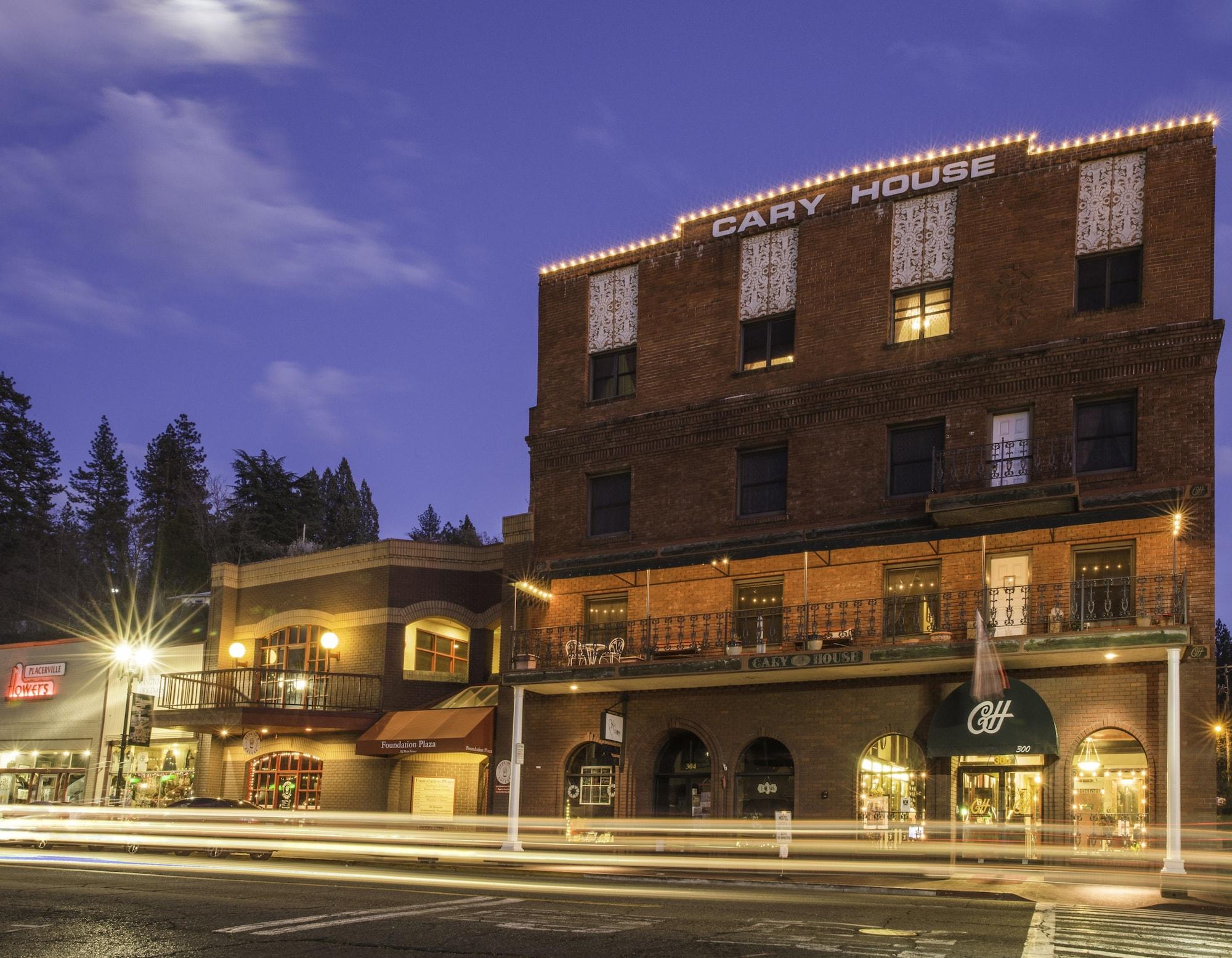 Vista Exterior Historic Cary House Hotel