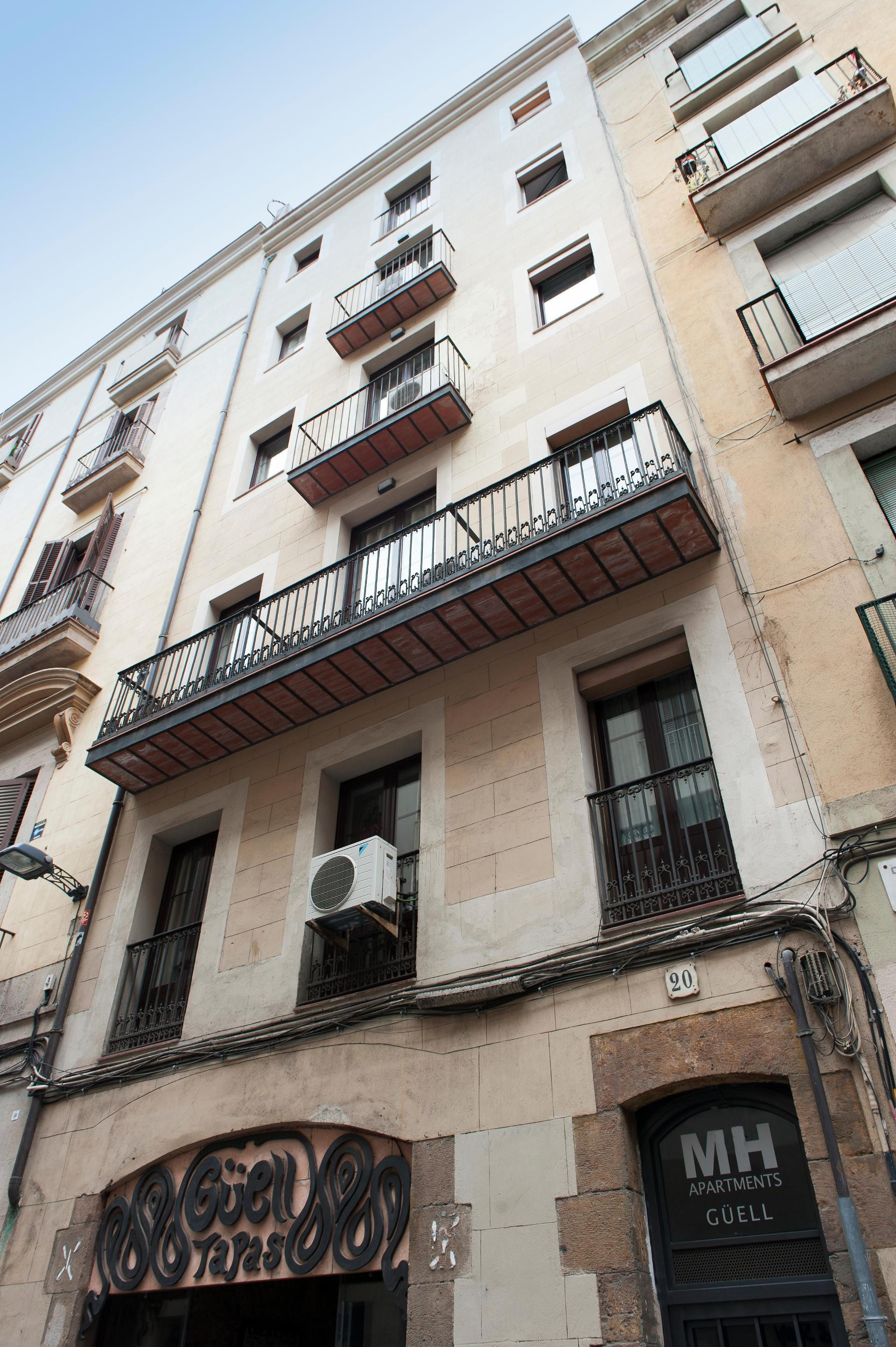 Vista Exterior MH Apartments Ramblas