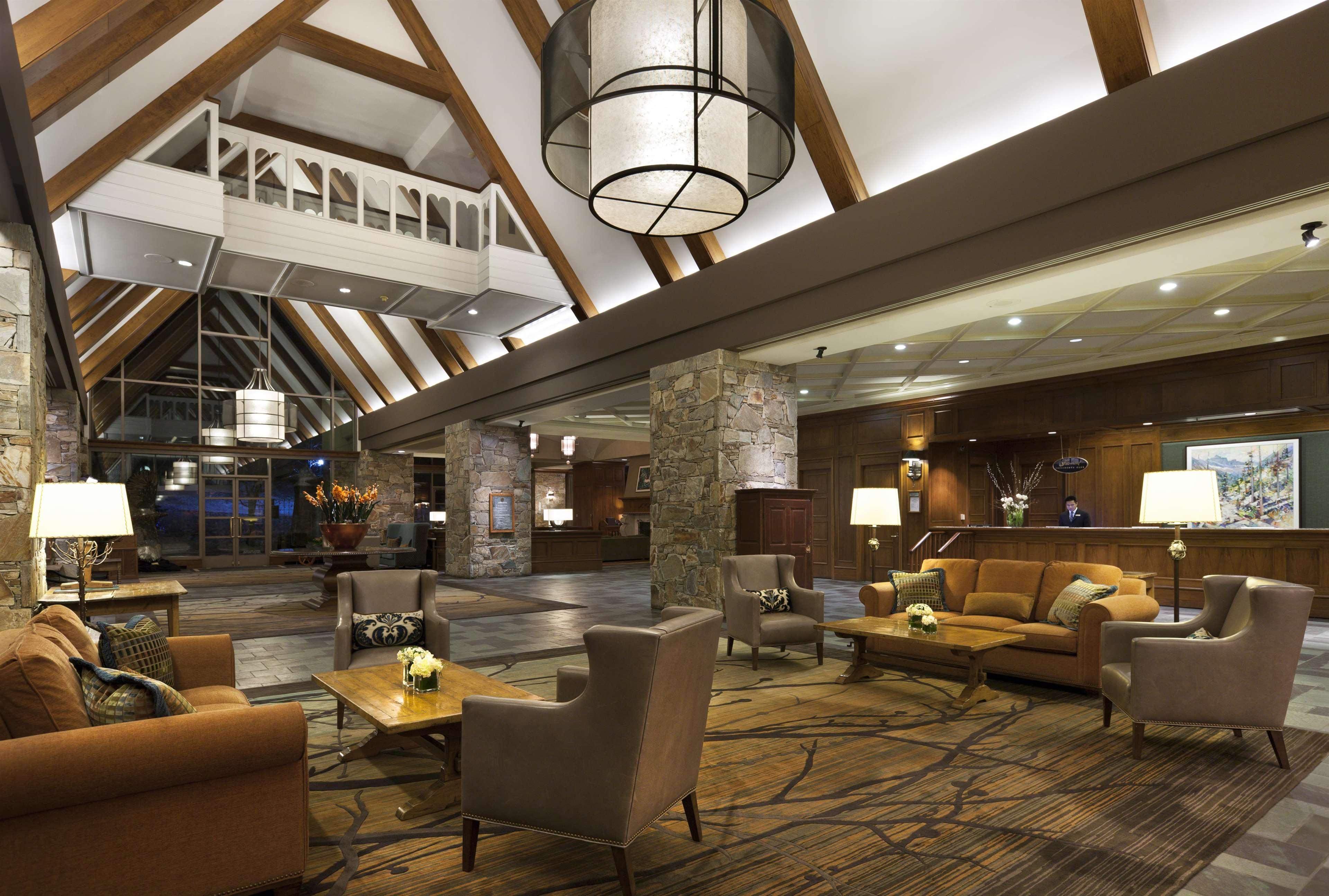 Vista Lobby Fairmont Chateau Whistler