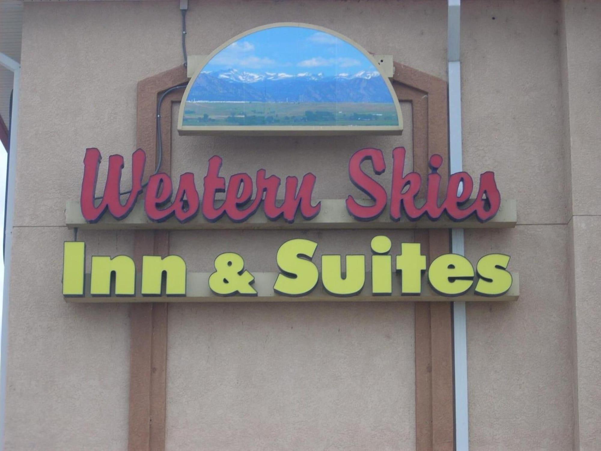 Vista Exterior Western Skies Inn And Suites
