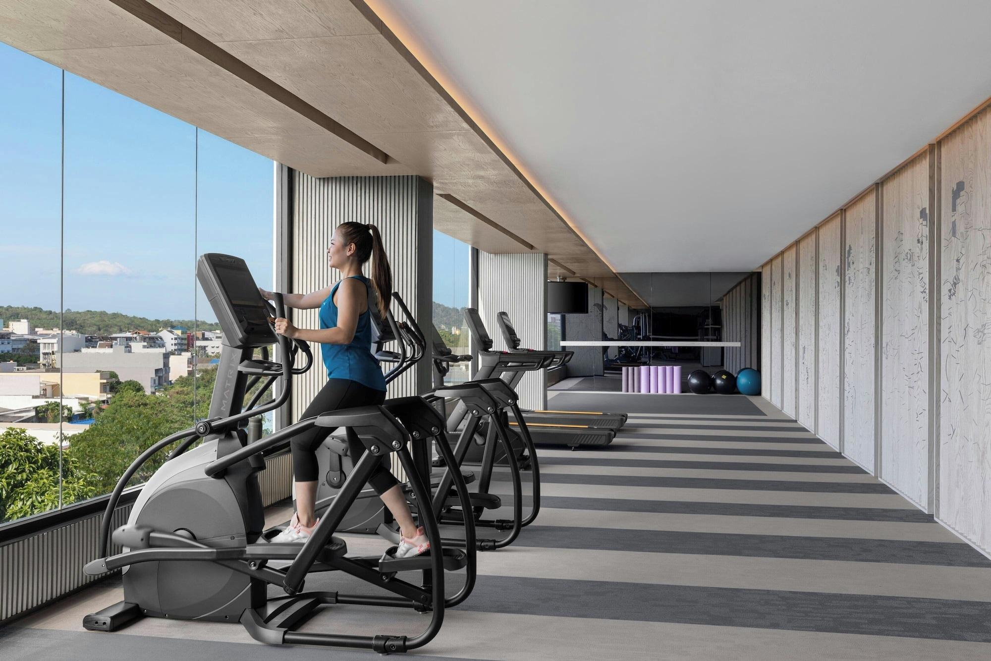 Gimnasio Courtyard by Marriott Phuket Town