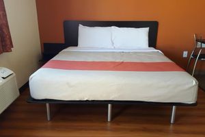 Alojamiento - Motel 6 on Maple