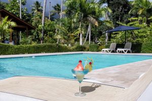 Alojamiento - Relaxing Retreat: Bungalow with Jacuzzi and Pool