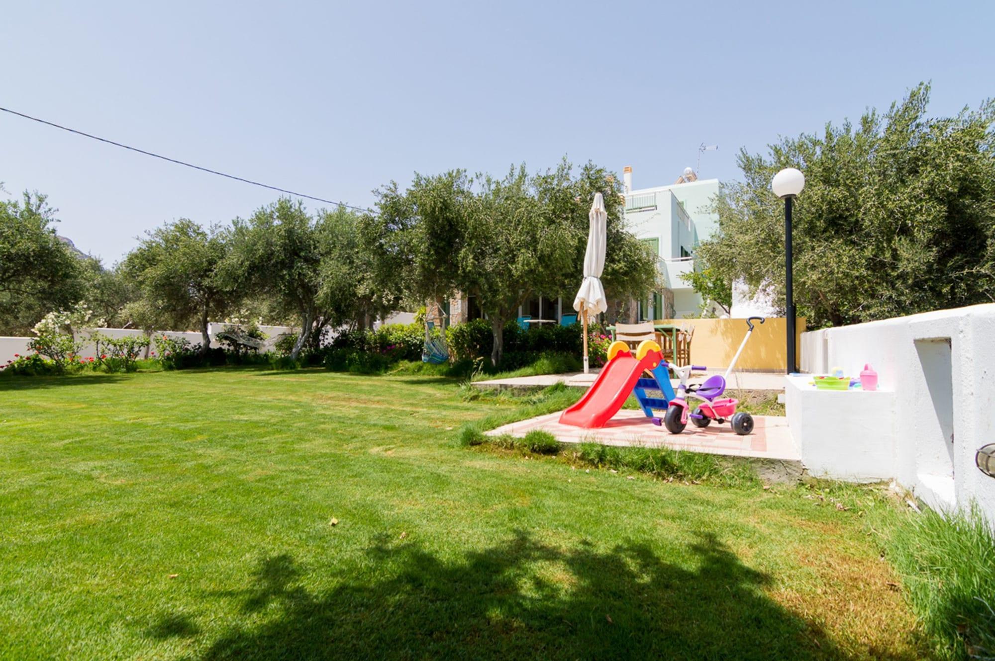 Instalaciones Recreativas Athena Villas Olive Grove & Estate