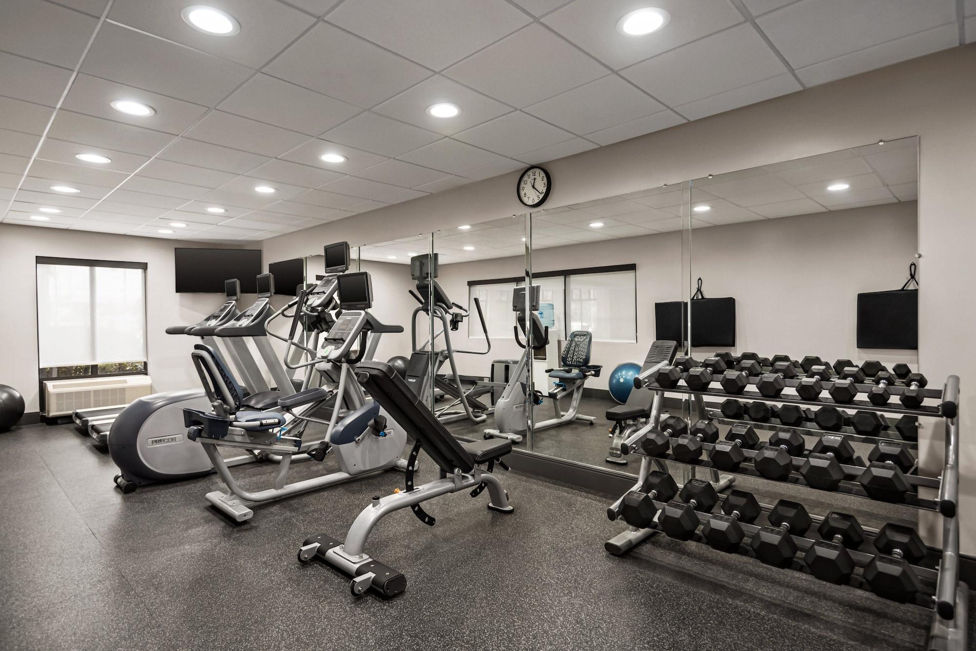 Gimnasio Holiday Inn Express McDonough by IHG