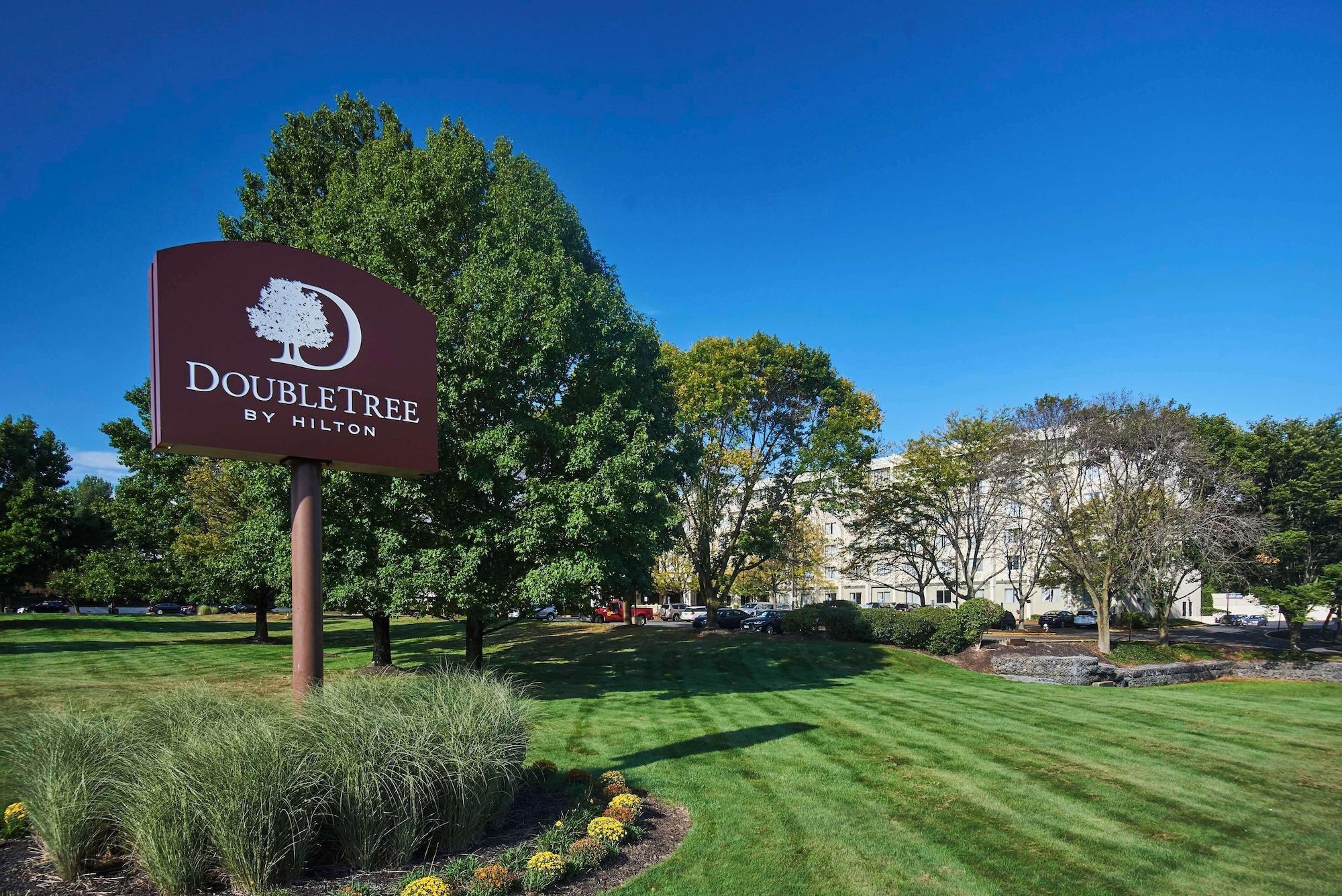 Vista Exterior DoubleTree by Hilton Princeton