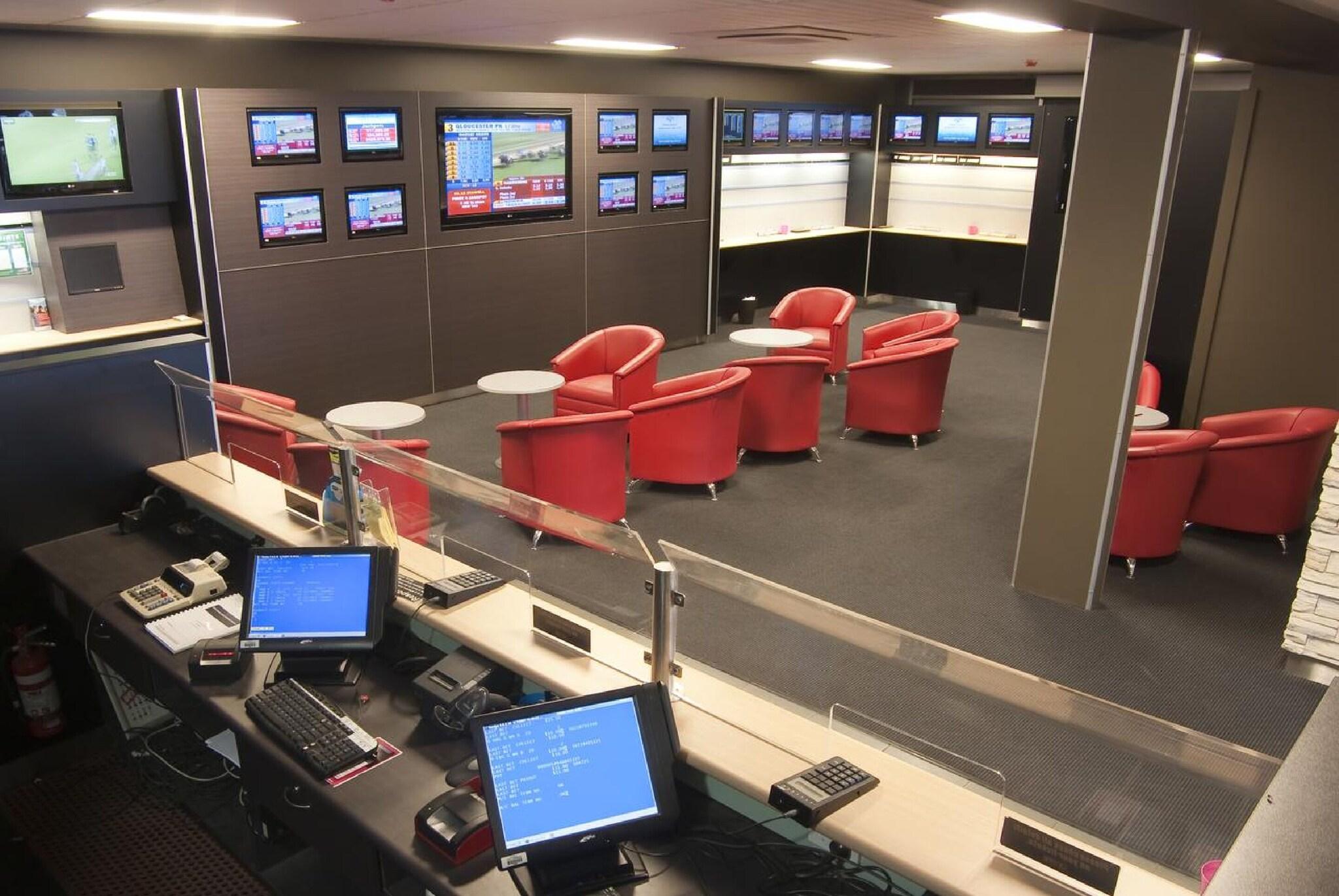 Vista Lobby Brighton Hotel Motel