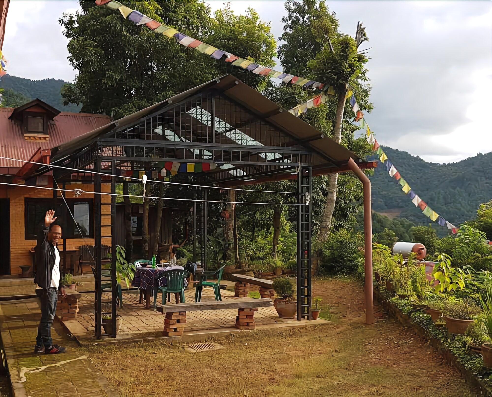 Vista Exterior Lamatar Lodge