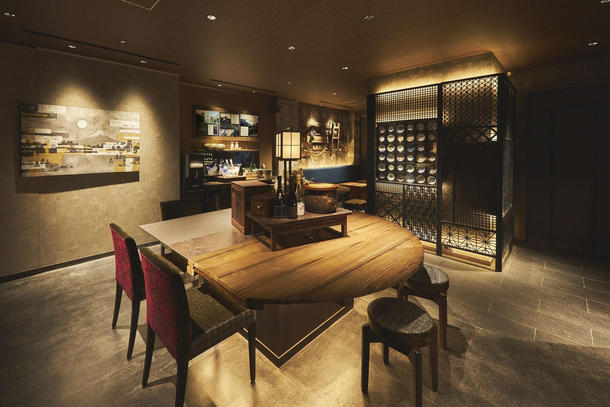 Vista Lobby SAKE Kura Hotel Kawasaki Shuku