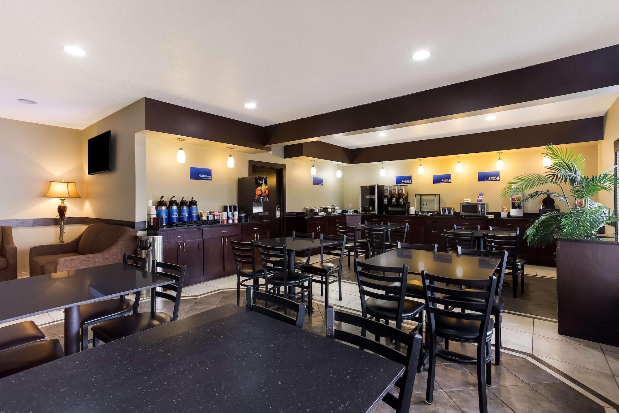 Bar/Salón Best Western Crossroads Inn