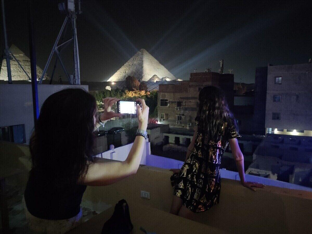 Vista Exterior Anubis Kingdom Pyramids View