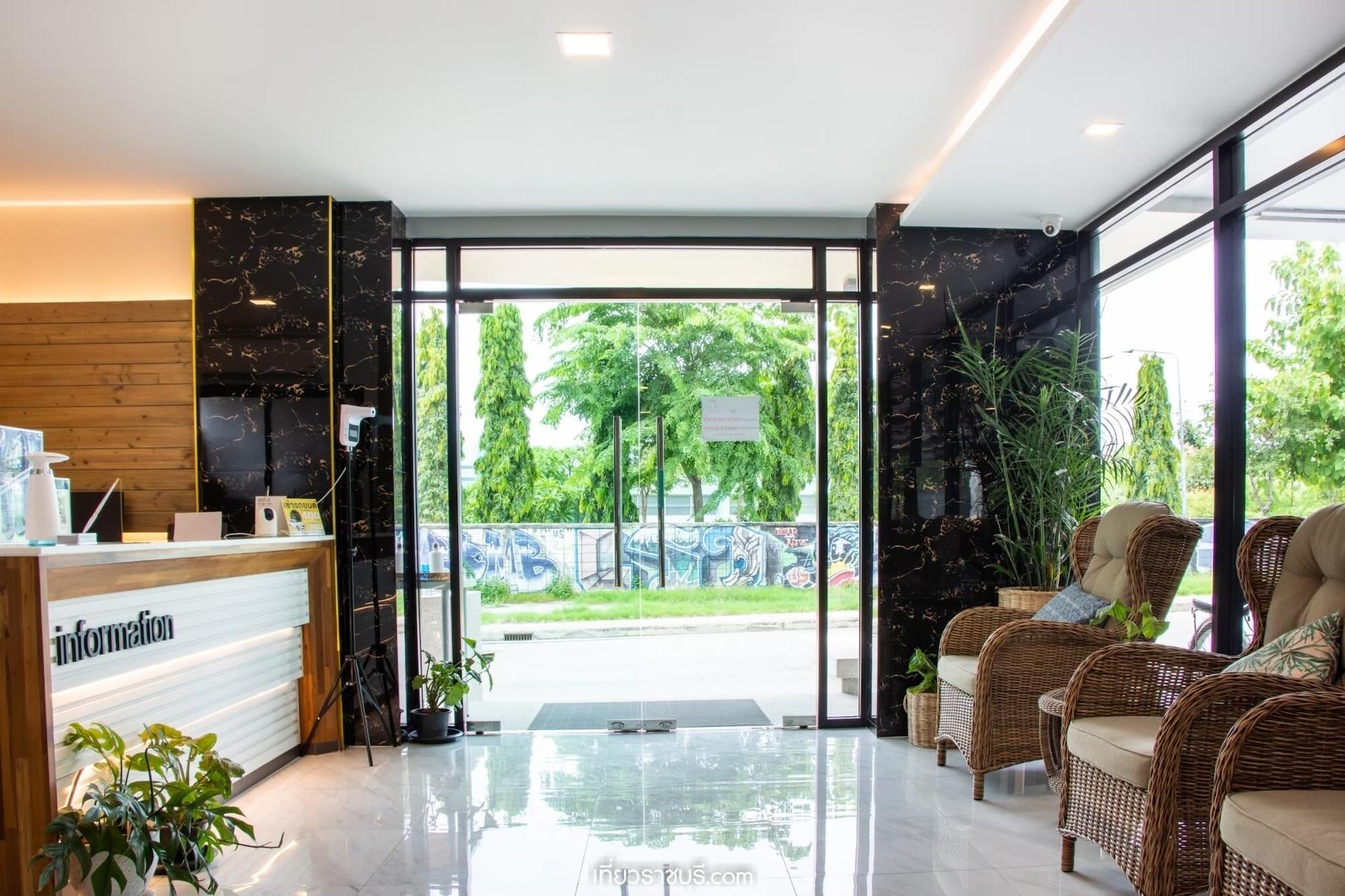 Comodidades del Alojamiento Napa hotel ratchaburi