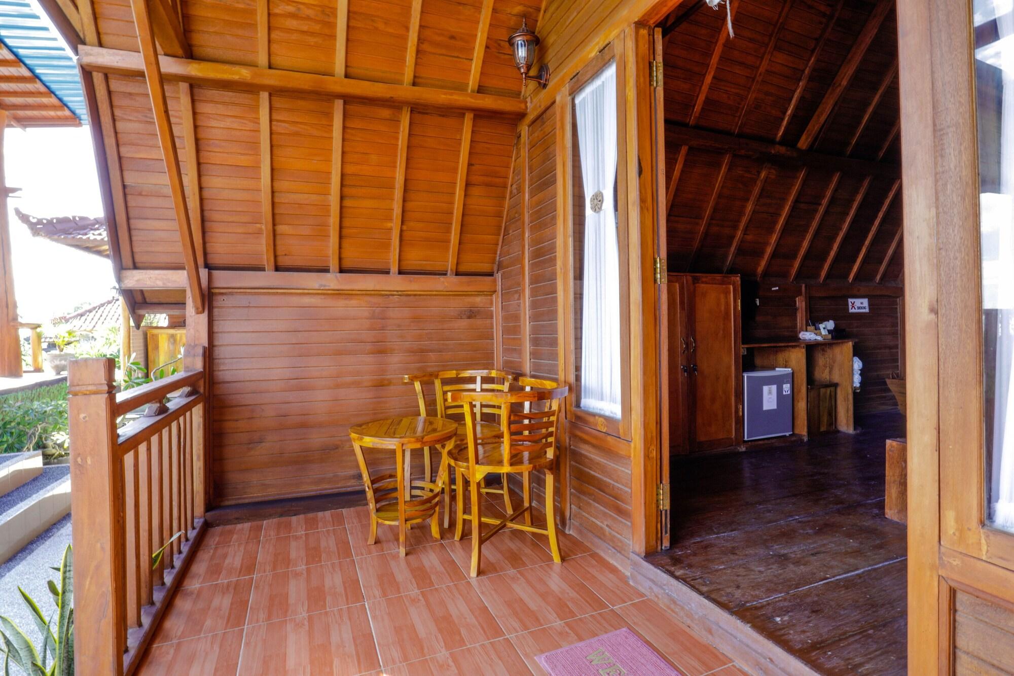Vista Lobby You & We House
