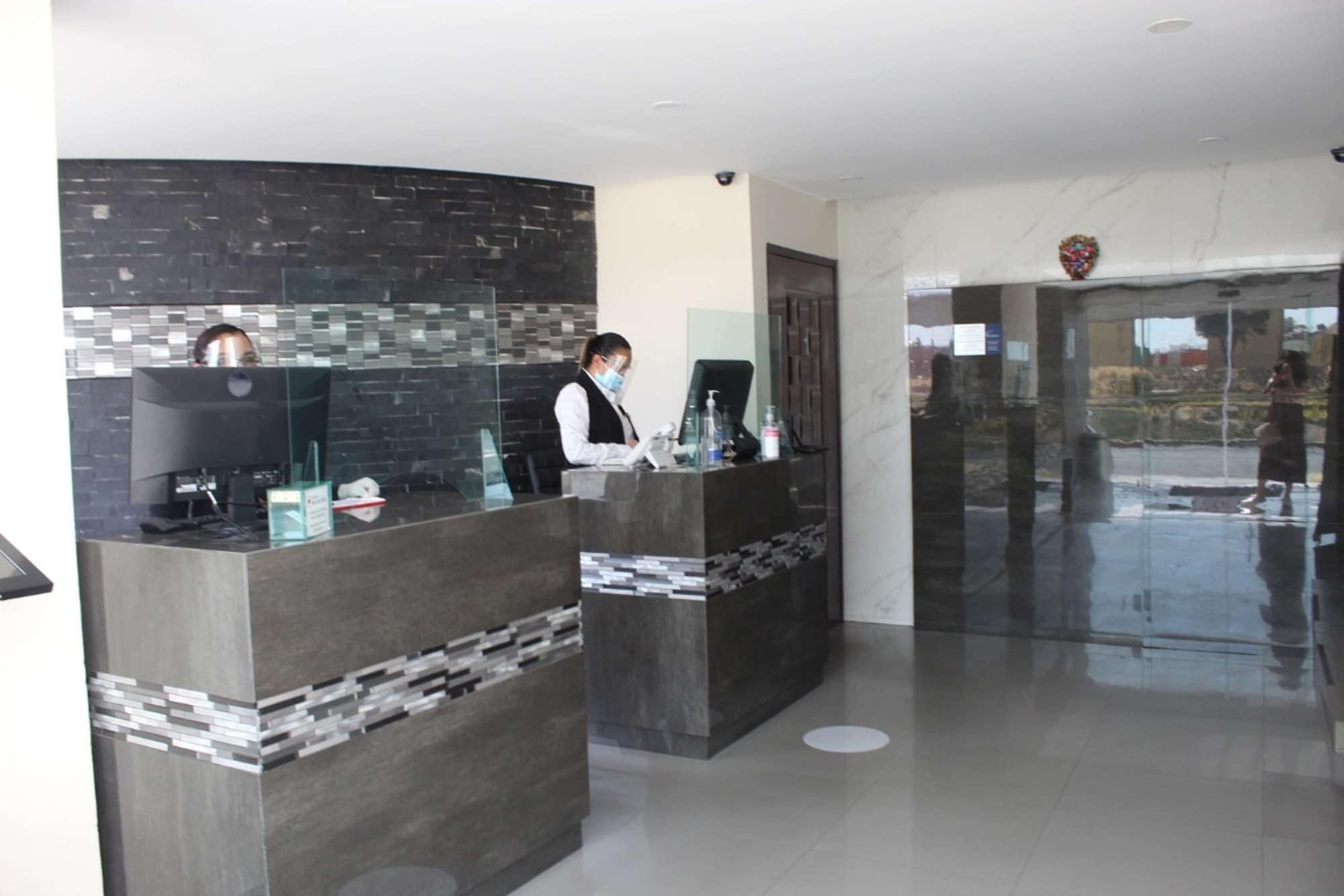 Vista Lobby Best Western Plus Metepec & Suites