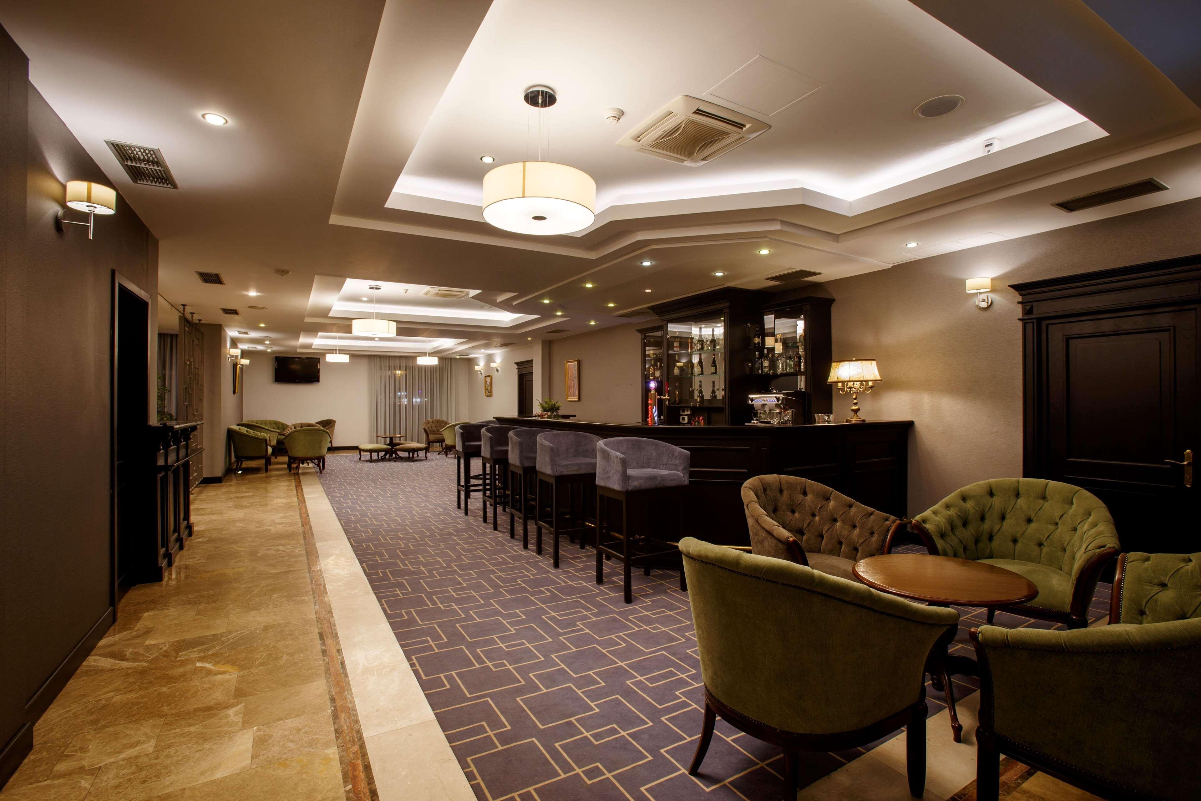 Bar/Salón DoubleTree by Hilton Hotel Sighisoara - Cavaler