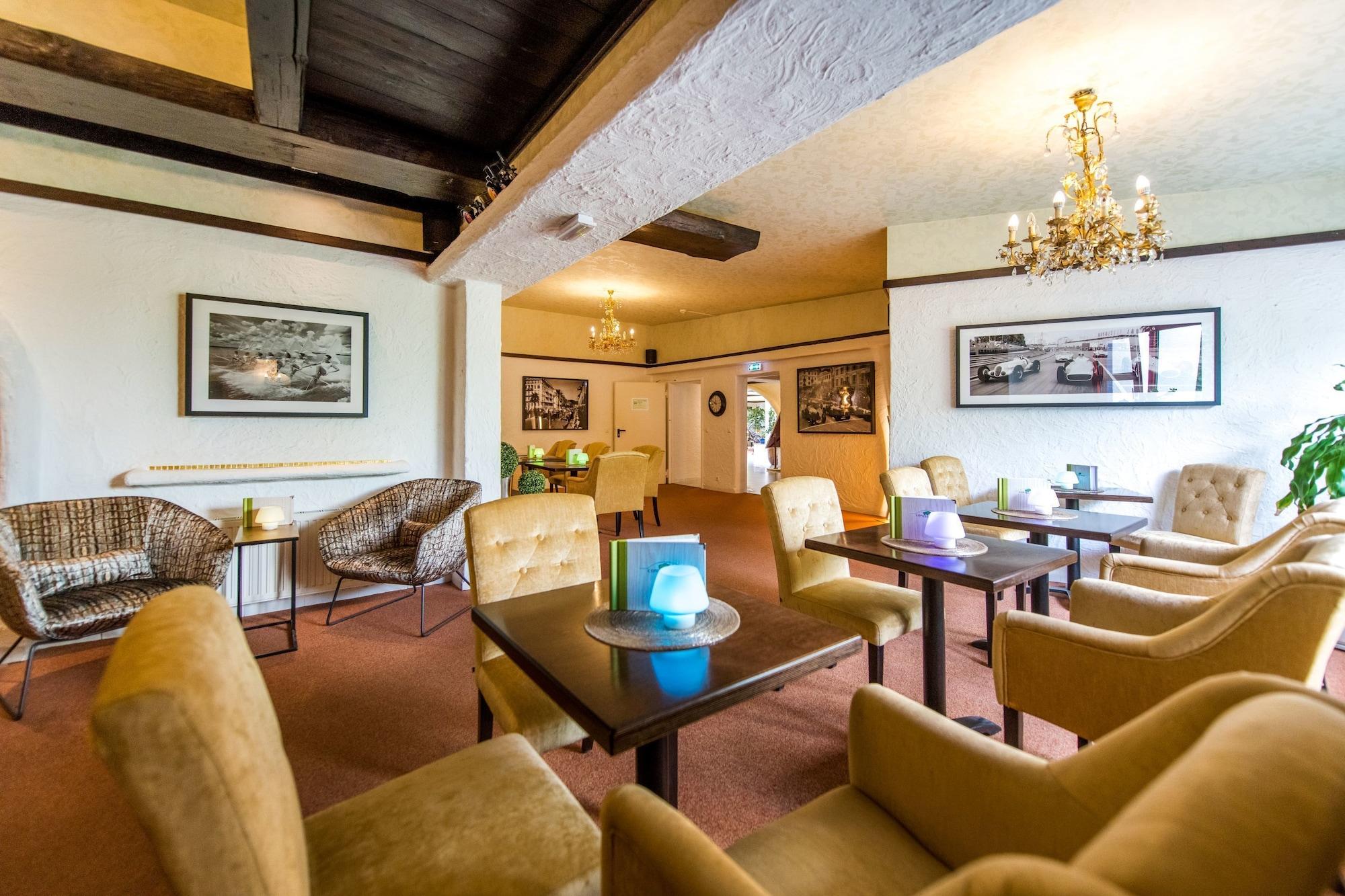 Bar/Salón Contel Hotel Koblenz