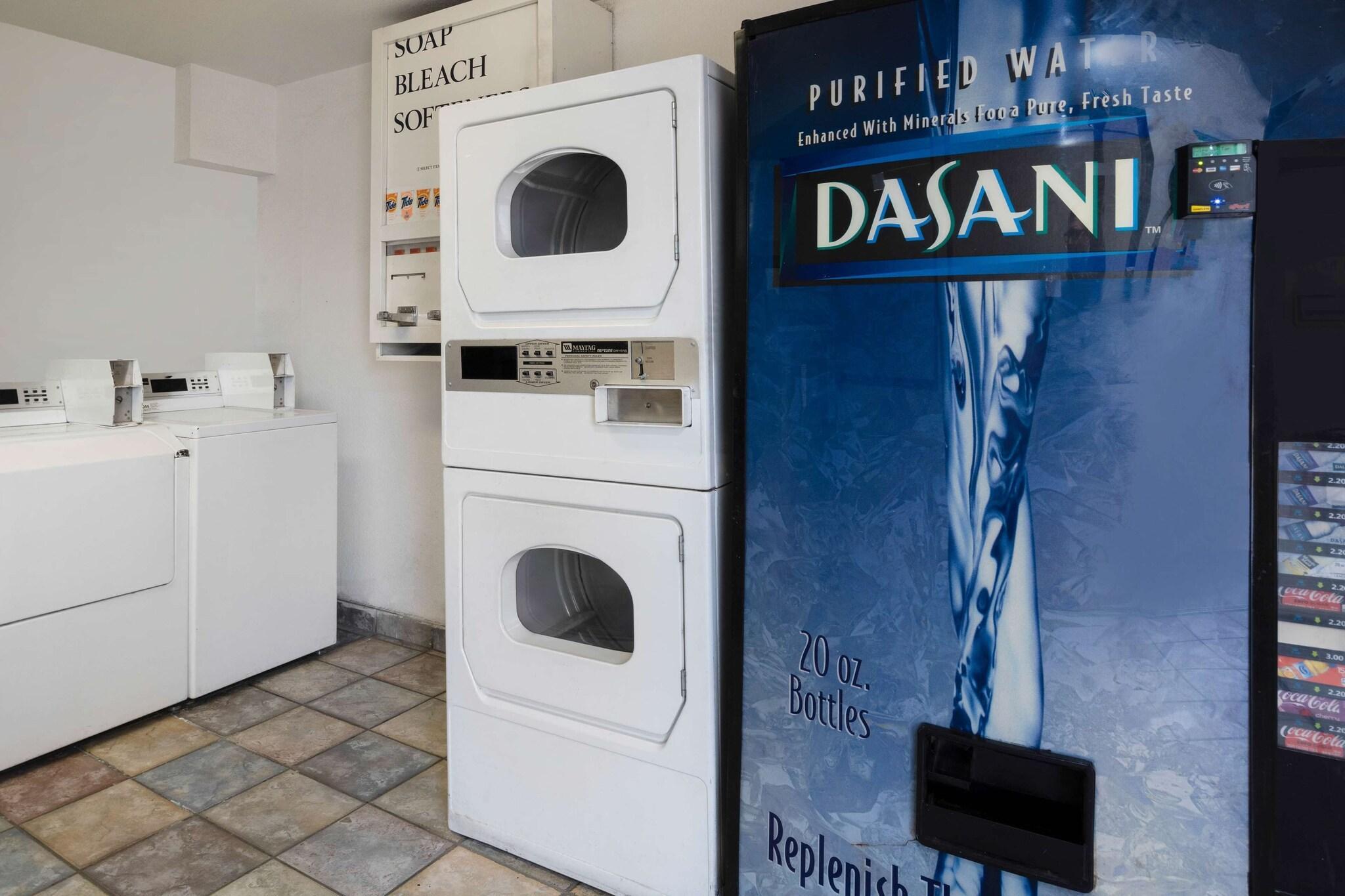 Vista Exterior Motel 6 Sepulveda, CA - Los Angeles - Van Nuys - N